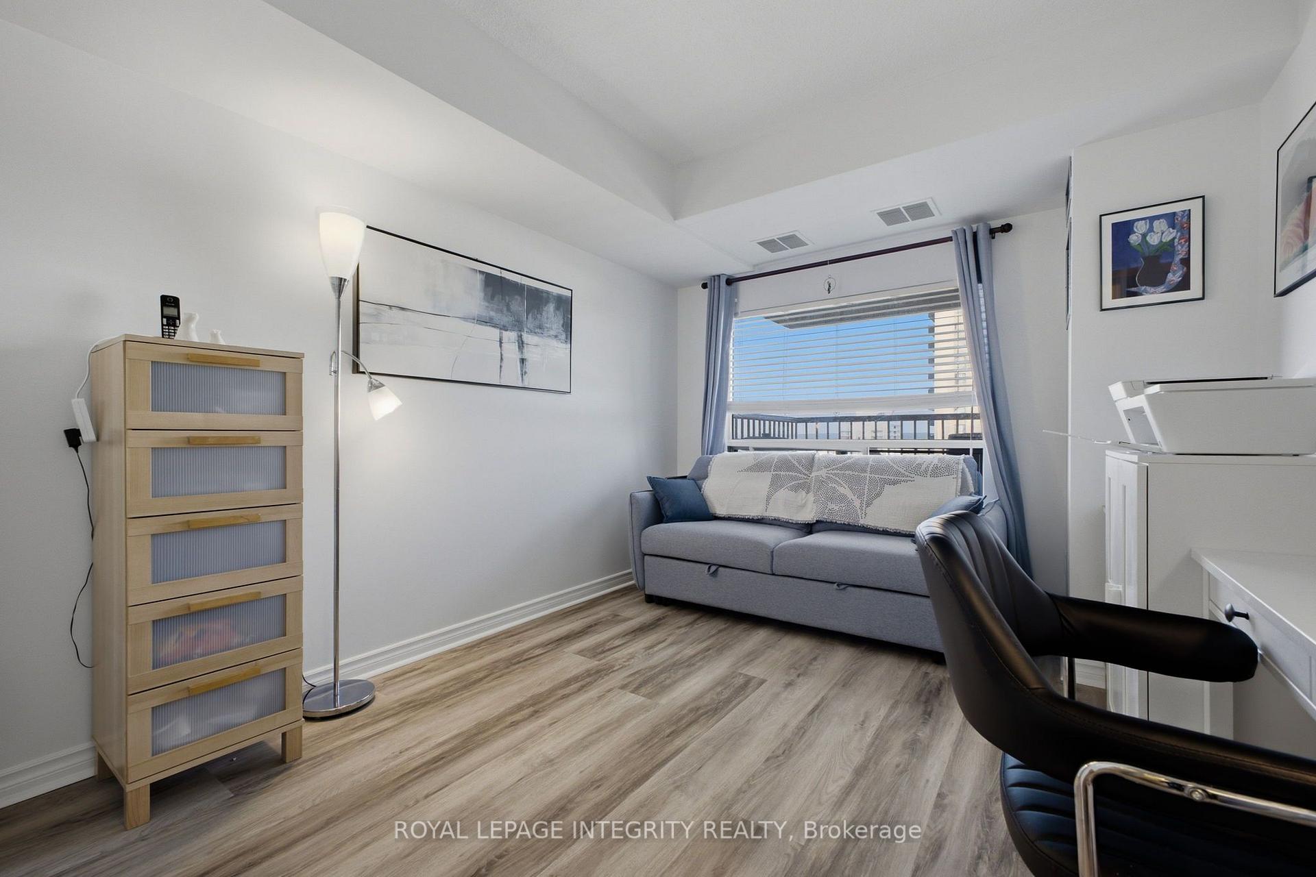 Photo 28 of Unit 803, 545 St Laurent Boulevard, Ottawa, Viscount Alexander Park — HOMEH