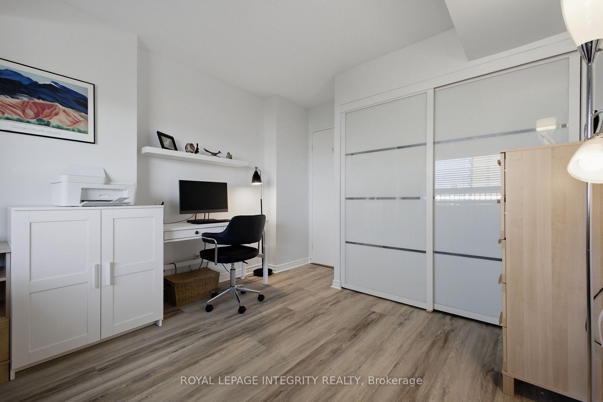 Photo 30 of Unit 803, 545 St Laurent Boulevard, Ottawa, Viscount Alexander Park — HOMEH