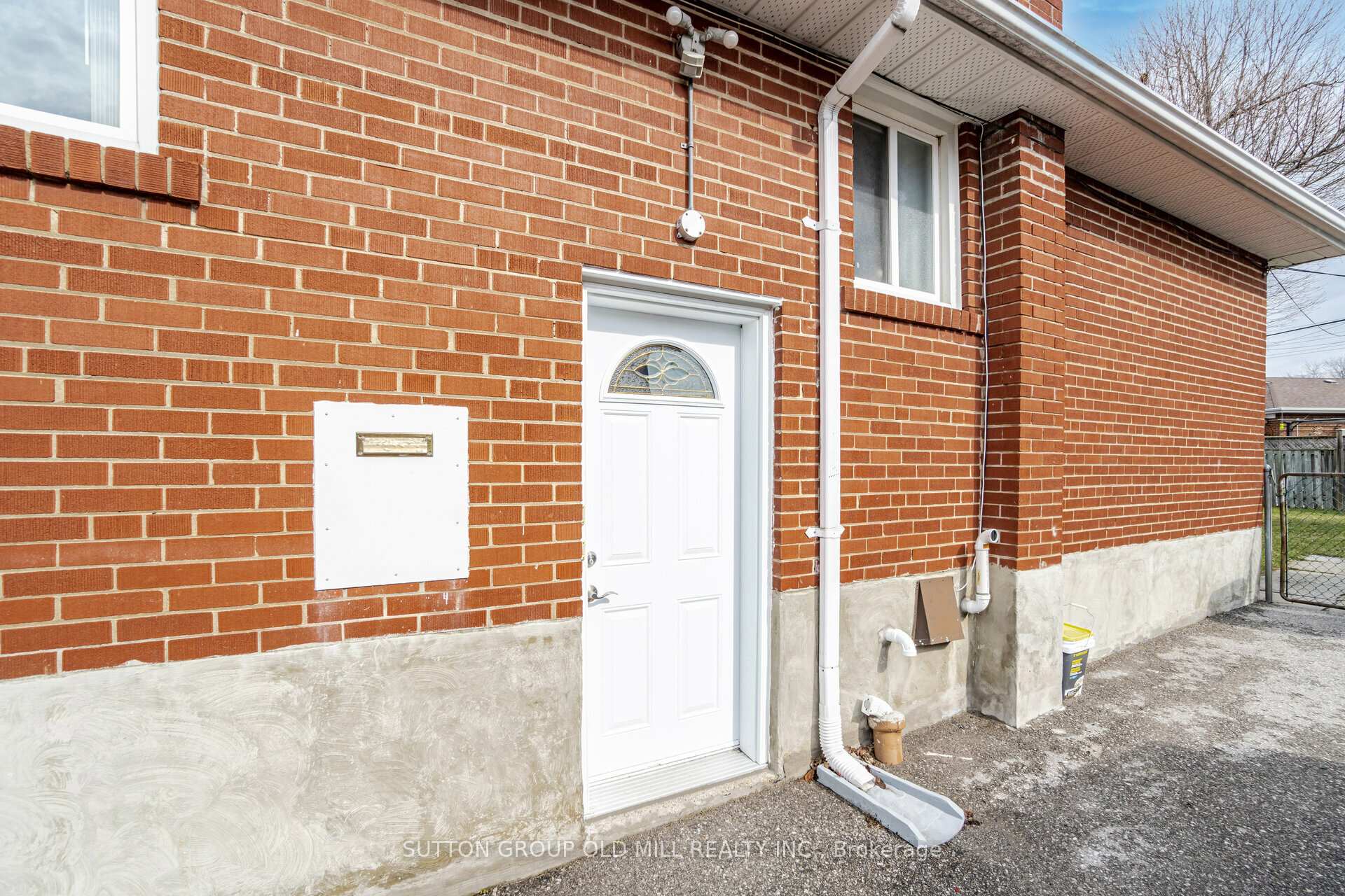Photo 2 of Unit Lower, 5 Applefield Drive, Scarborough, Bendale — HOMEH