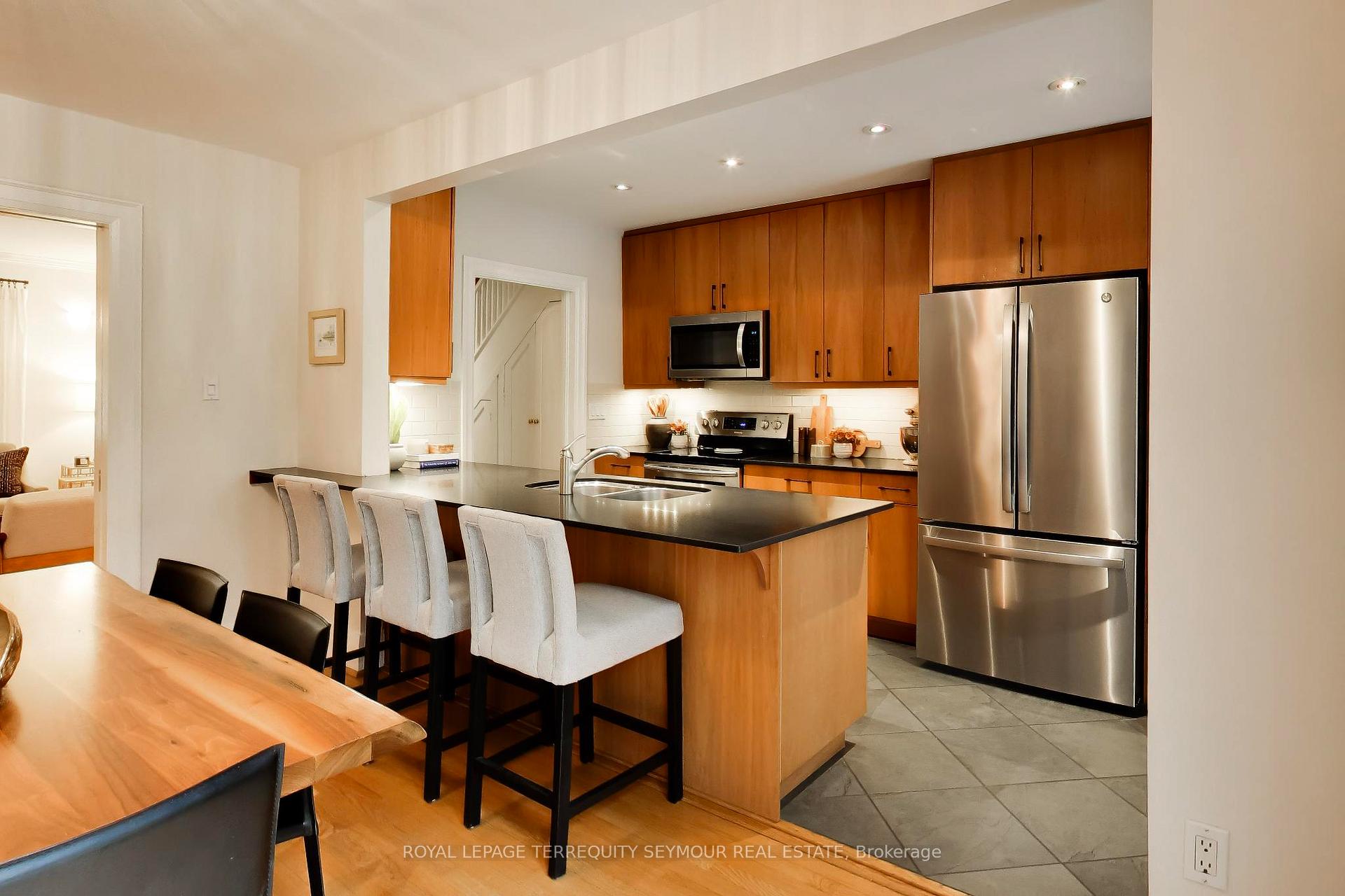 Photo 13 of 30 Harwood Road, Toronto, Mount Pleasant East — HOMEH