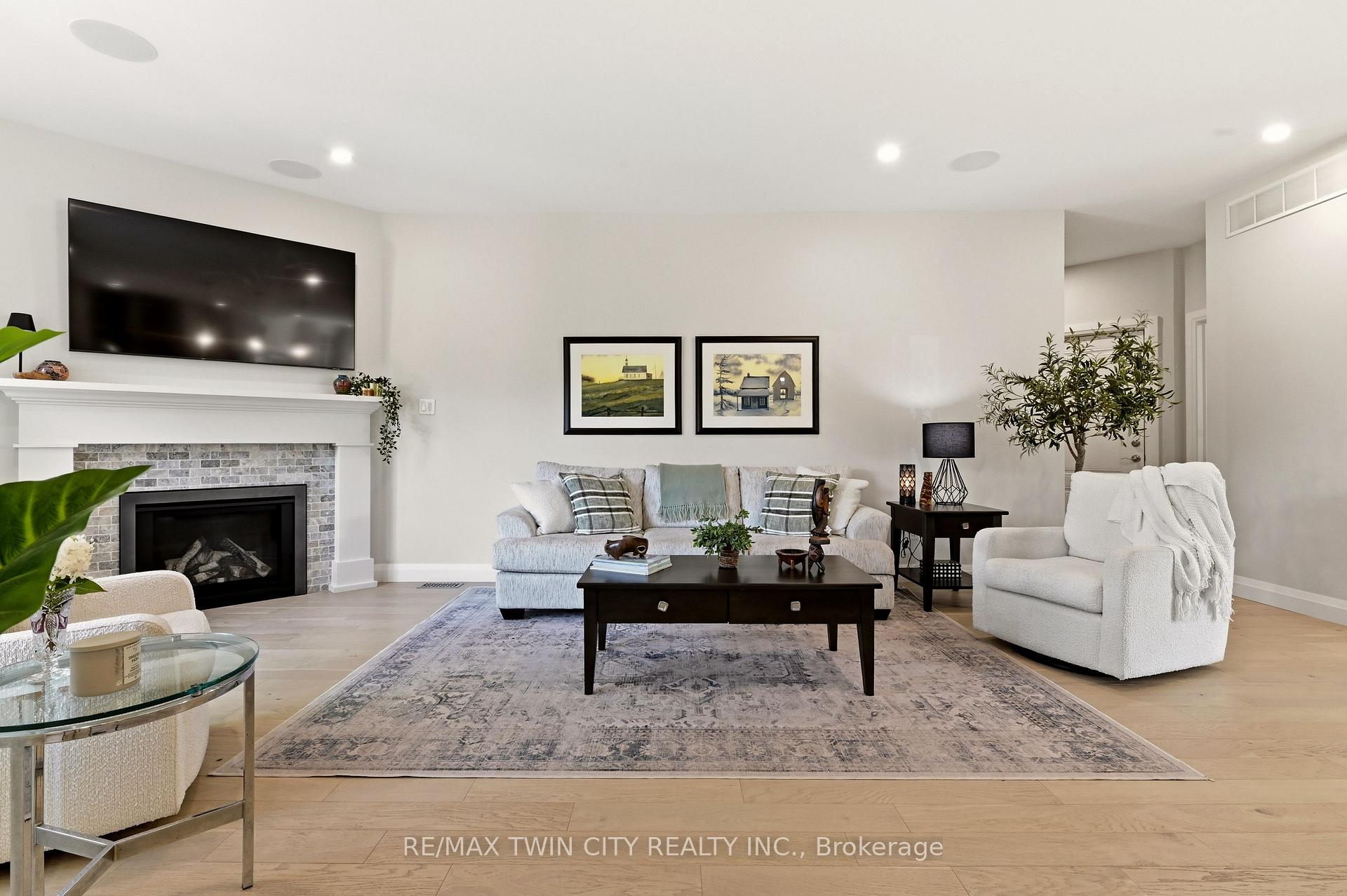 Photo 4 of 20 Cardinal Lane, Brant, Paris — HOMEH