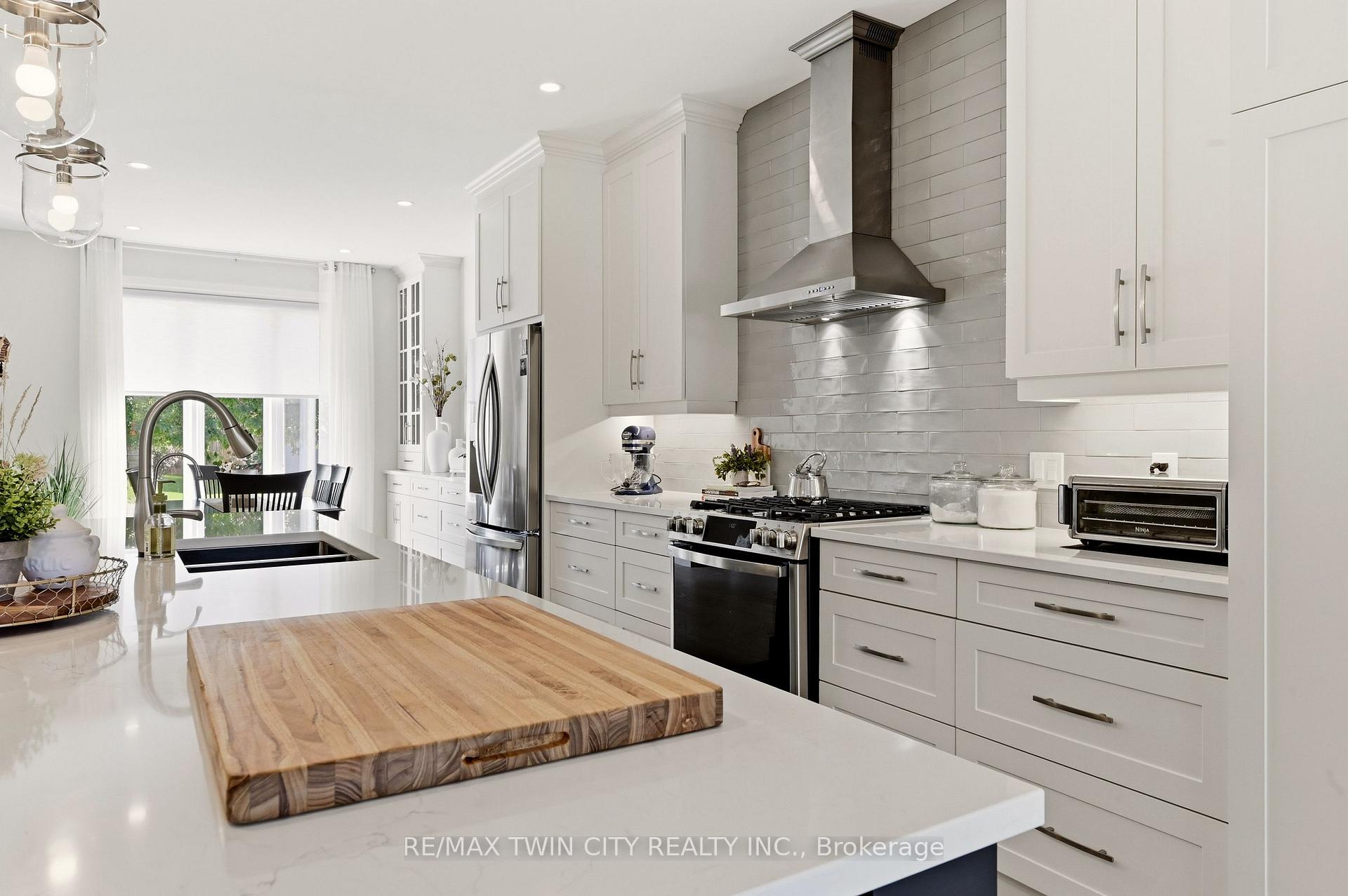 Photo 11 of 20 Cardinal Lane, Brant, Paris — HOMEH