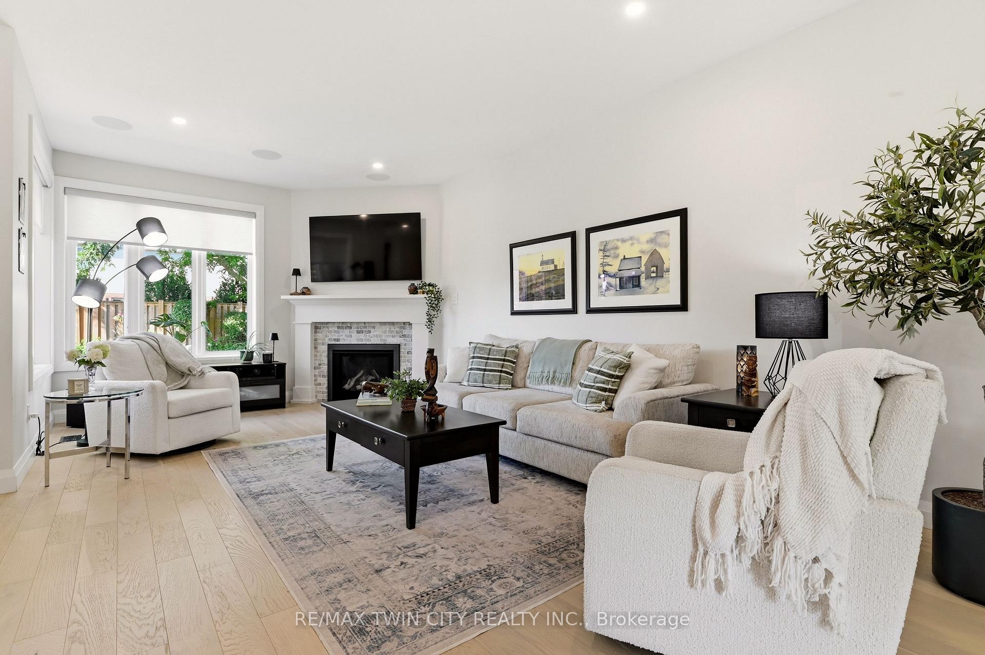 Photo 13 of 20 Cardinal Lane, Brant, Paris — HOMEH