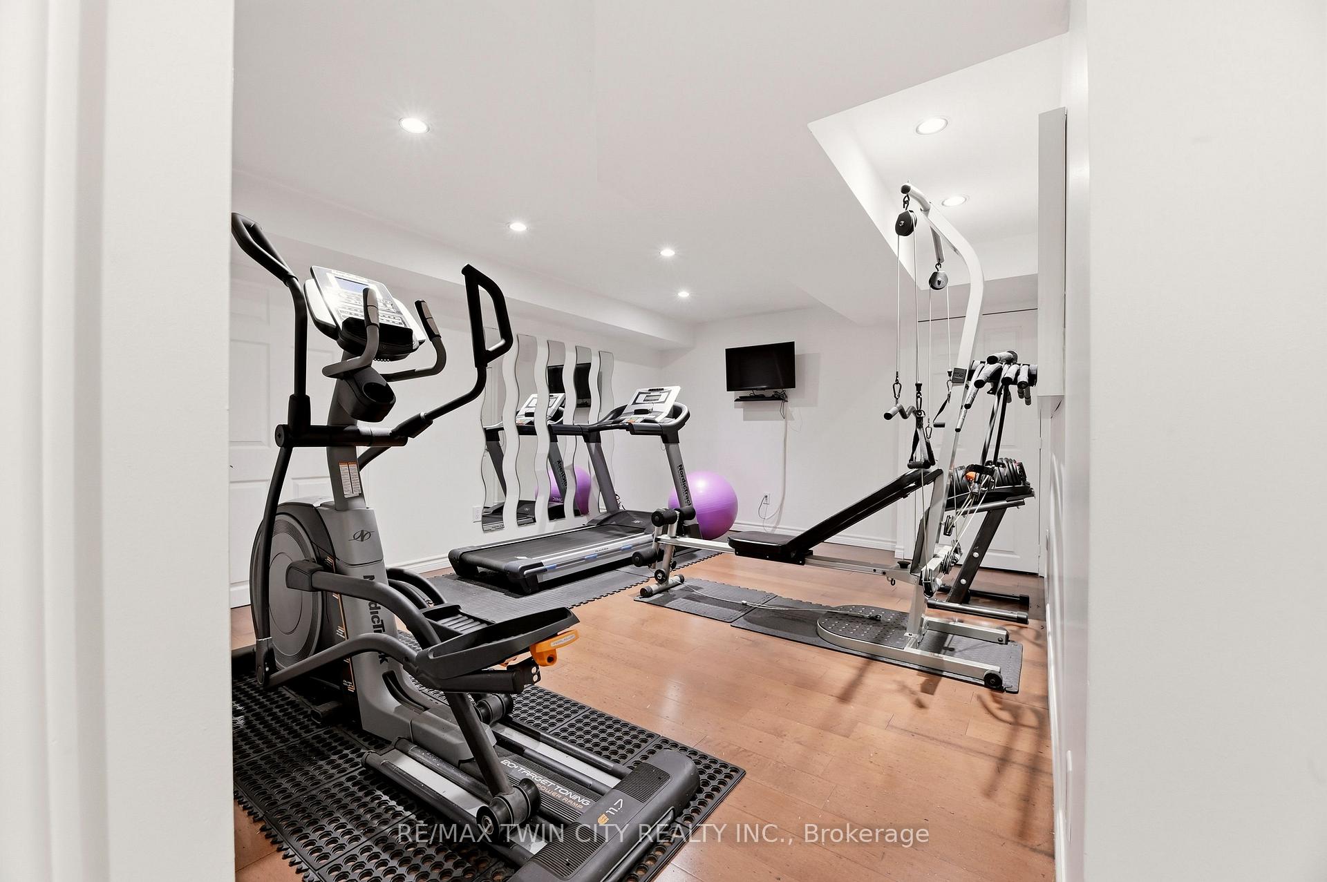 Photo 27 of 20 Cardinal Lane, Brant, Paris — HOMEH