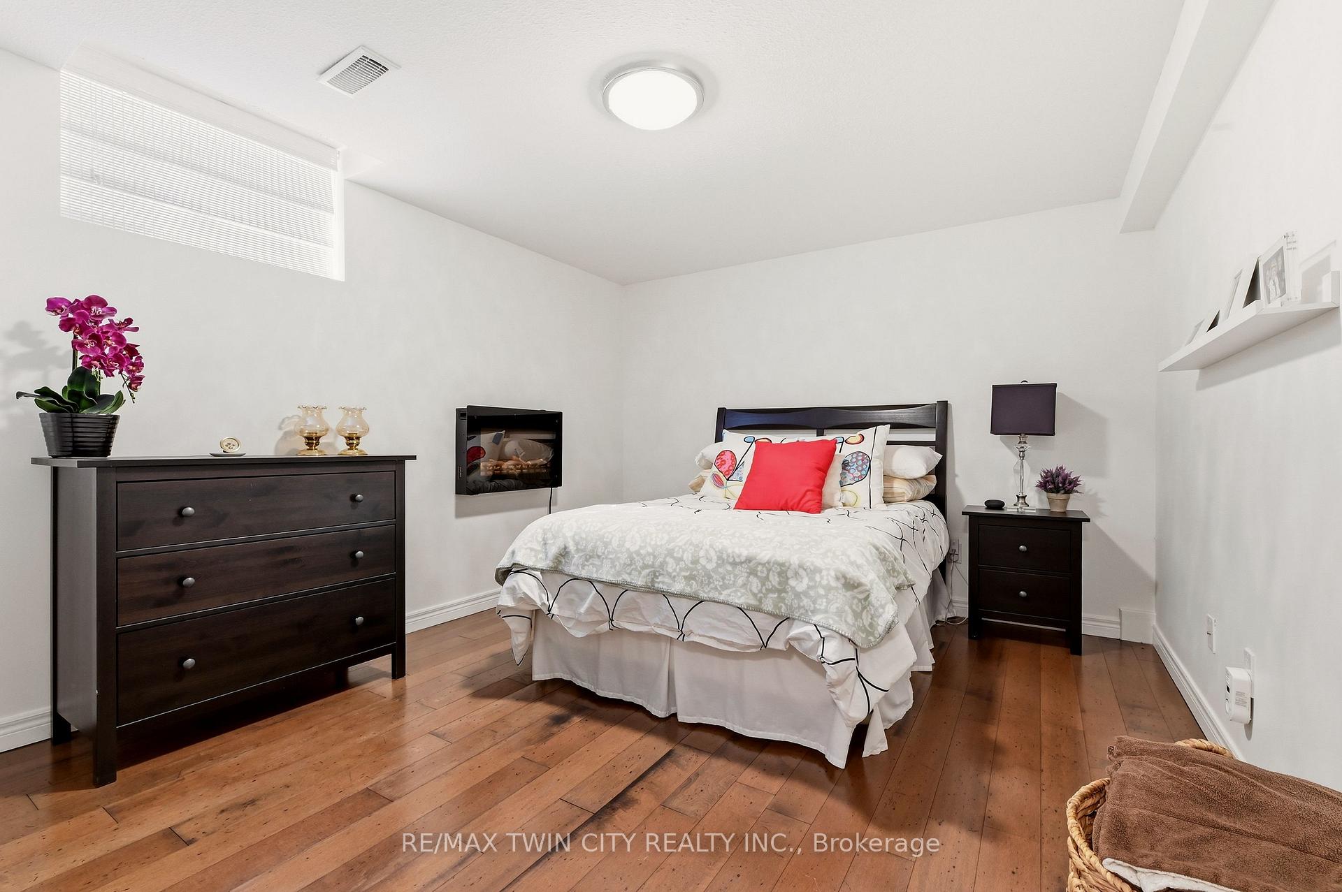 Photo 28 of 20 Cardinal Lane, Brant, Paris — HOMEH