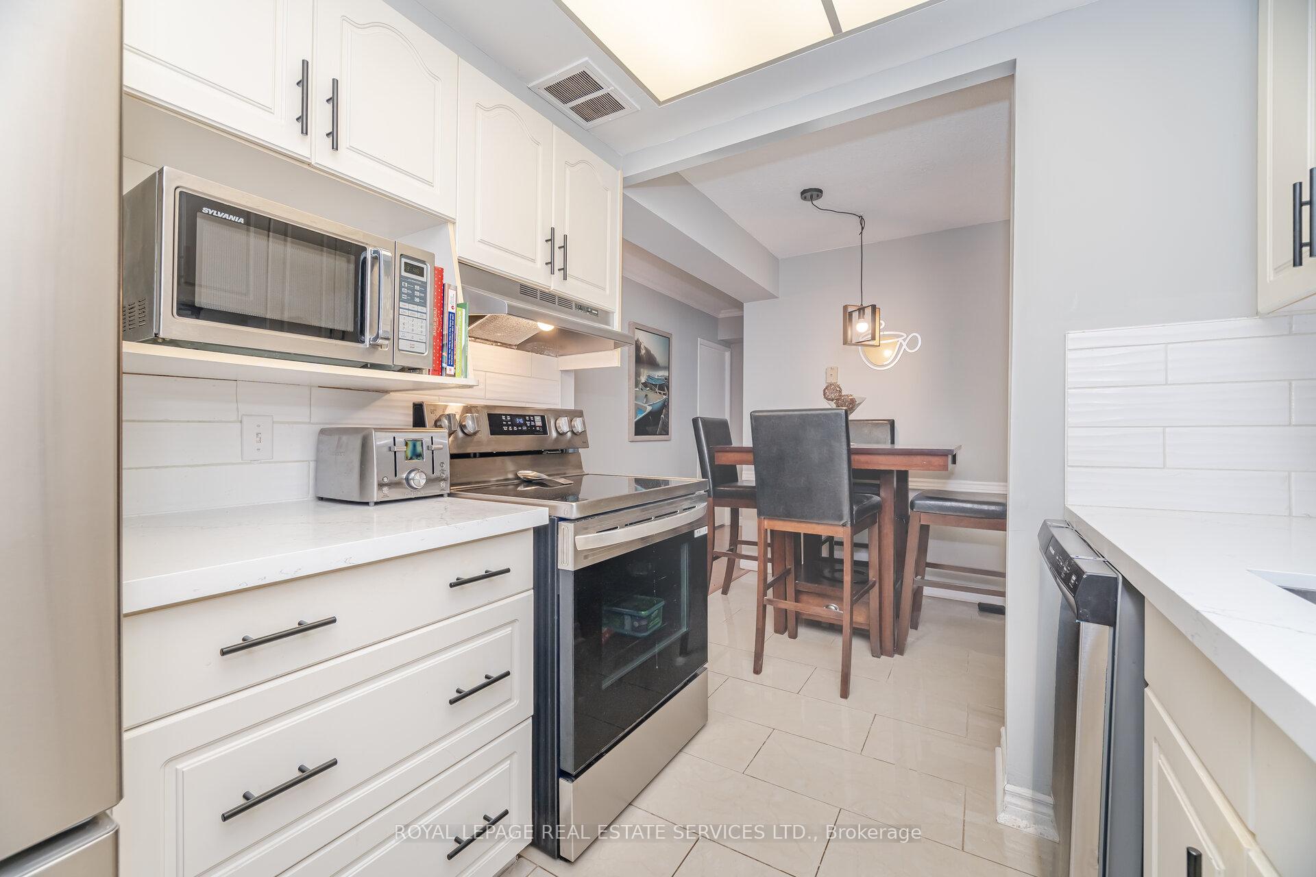 Photo 19 of Unit 708, 3100 Kirwin Avenue, Mississauga, Cooksville — HOMEH