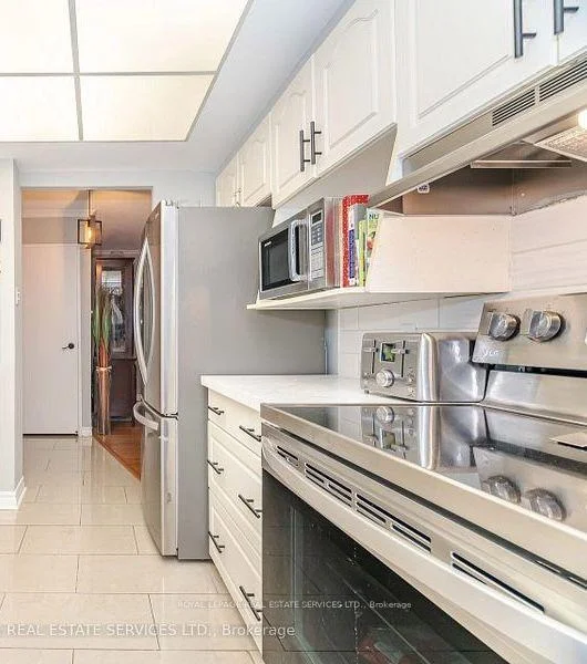 Photo 12 of Unit 708, 3100 Kirwin Avenue, Mississauga, Cooksville — HOMEH