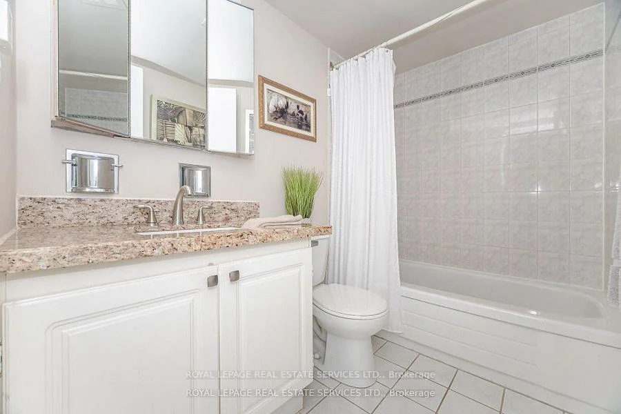 Photo 32 of Unit 708, 3100 Kirwin Avenue, Mississauga, Cooksville — HOMEH