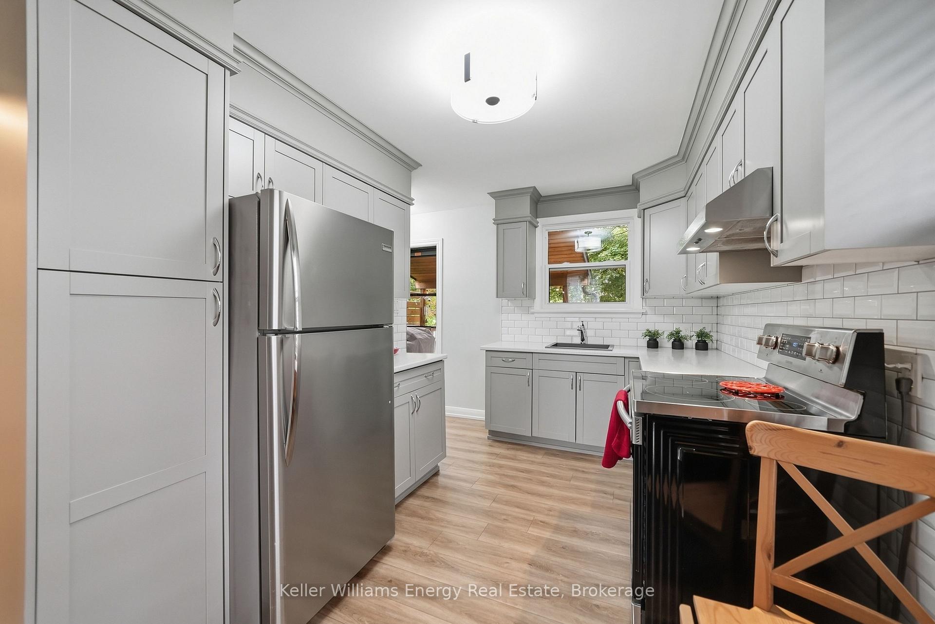 Photo 9 of 699 Grierson Street, Oshawa, Centennial — HOMEH