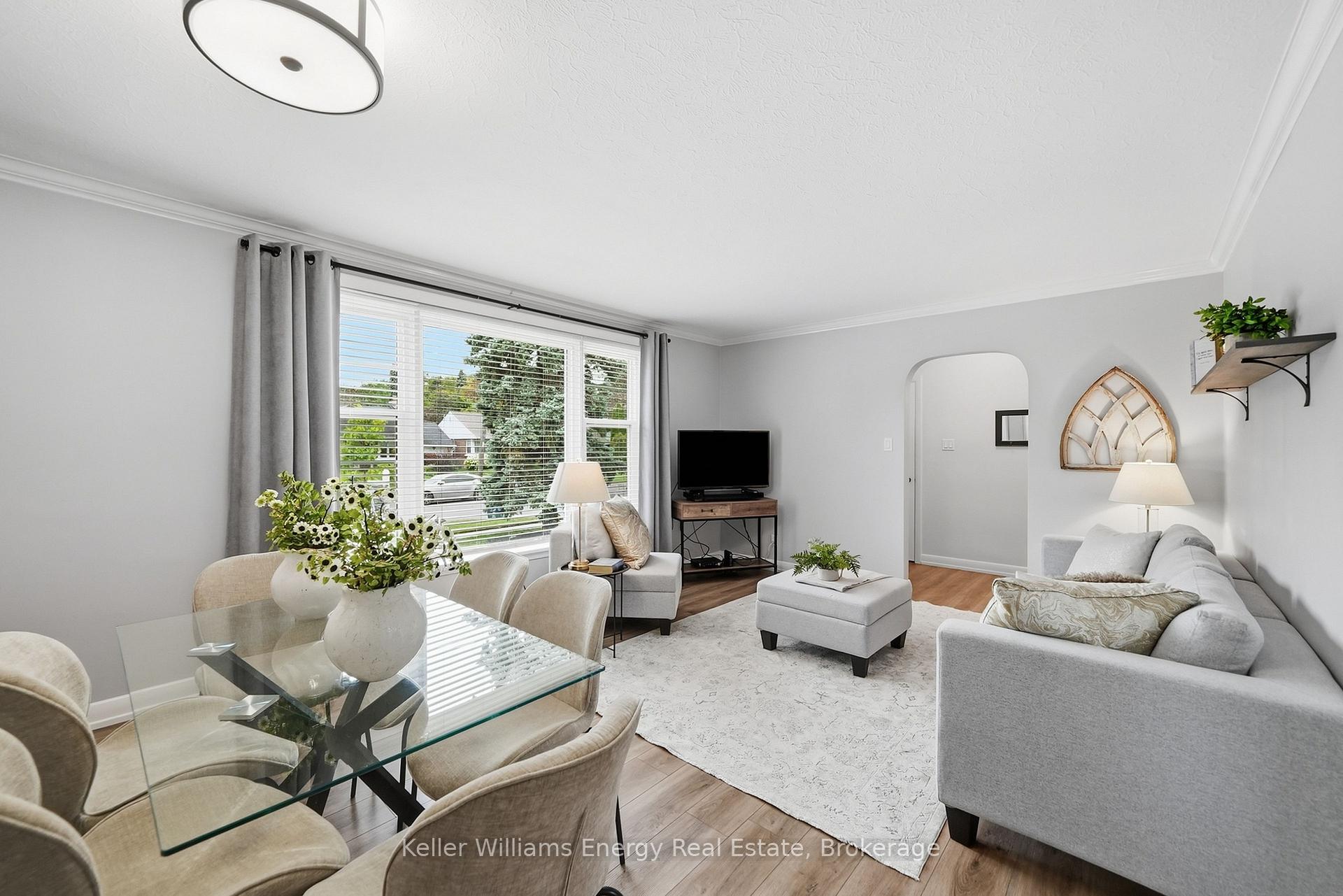Photo 10 of 699 Grierson Street, Oshawa, Centennial — HOMEH