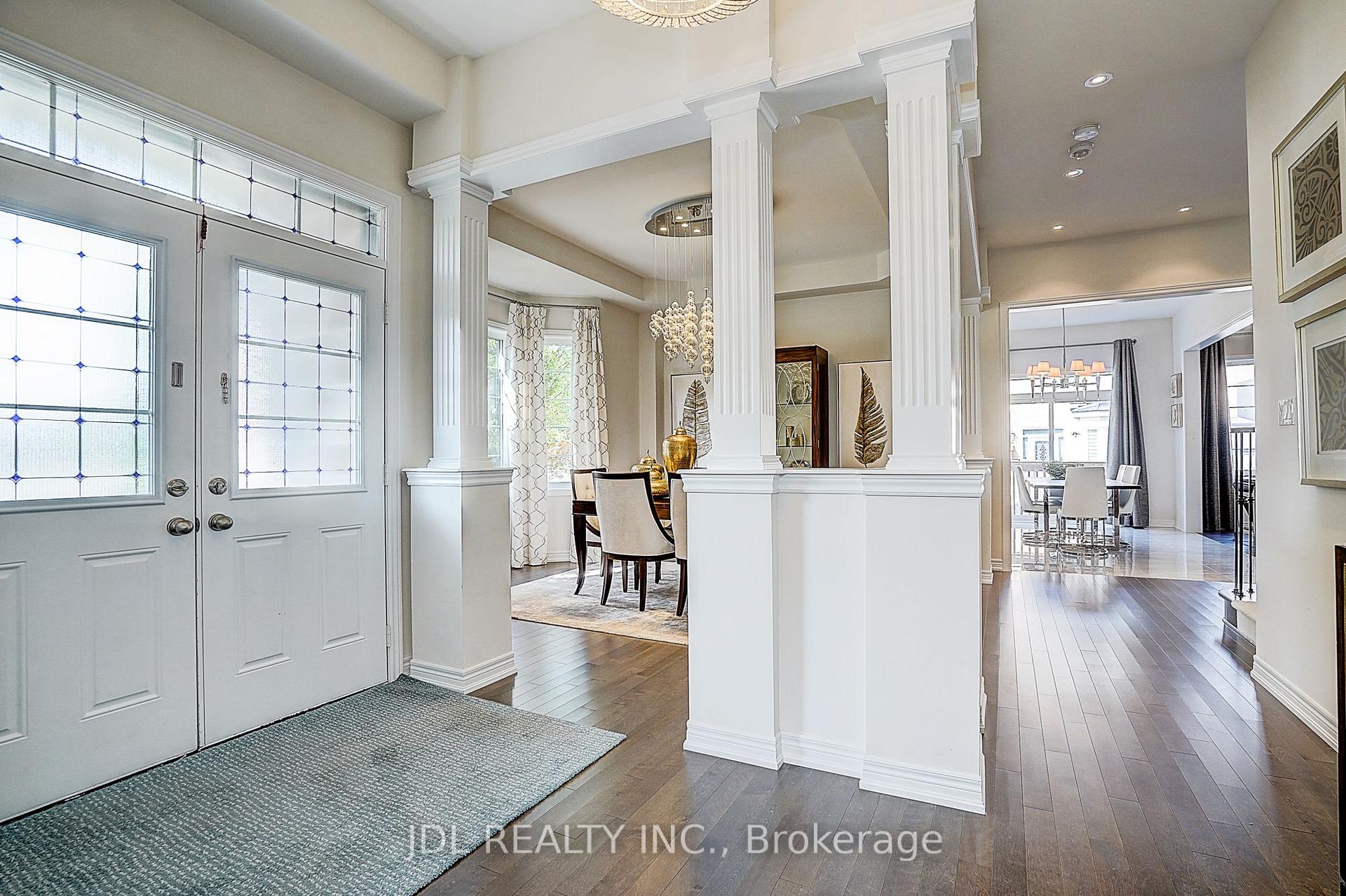 Photo 10 of 39 Jeffrey Nihda Crescent, Markham, Greensborough — HOMEH