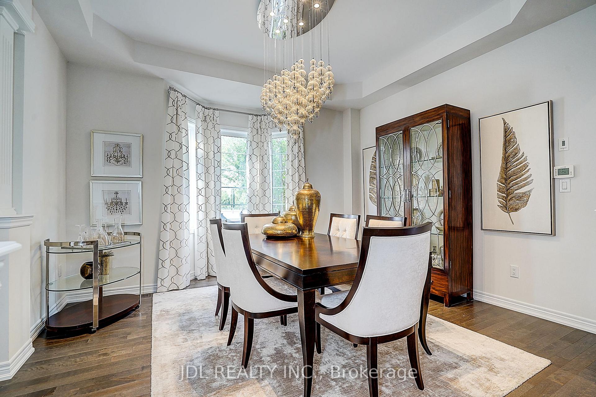 Photo 13 of 39 Jeffrey Nihda Crescent, Markham, Greensborough — HOMEH