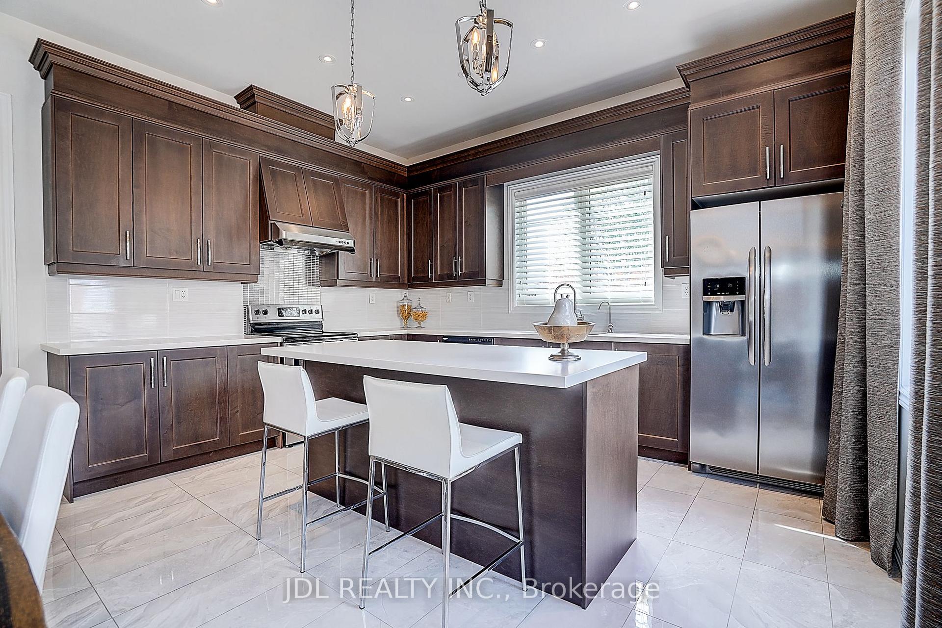Photo 24 of 39 Jeffrey Nihda Crescent, Markham, Greensborough — HOMEH