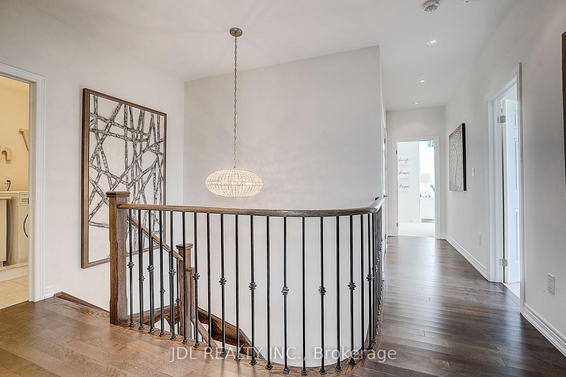 Photo 31 of 39 Jeffrey Nihda Crescent, Markham, Greensborough — HOMEH