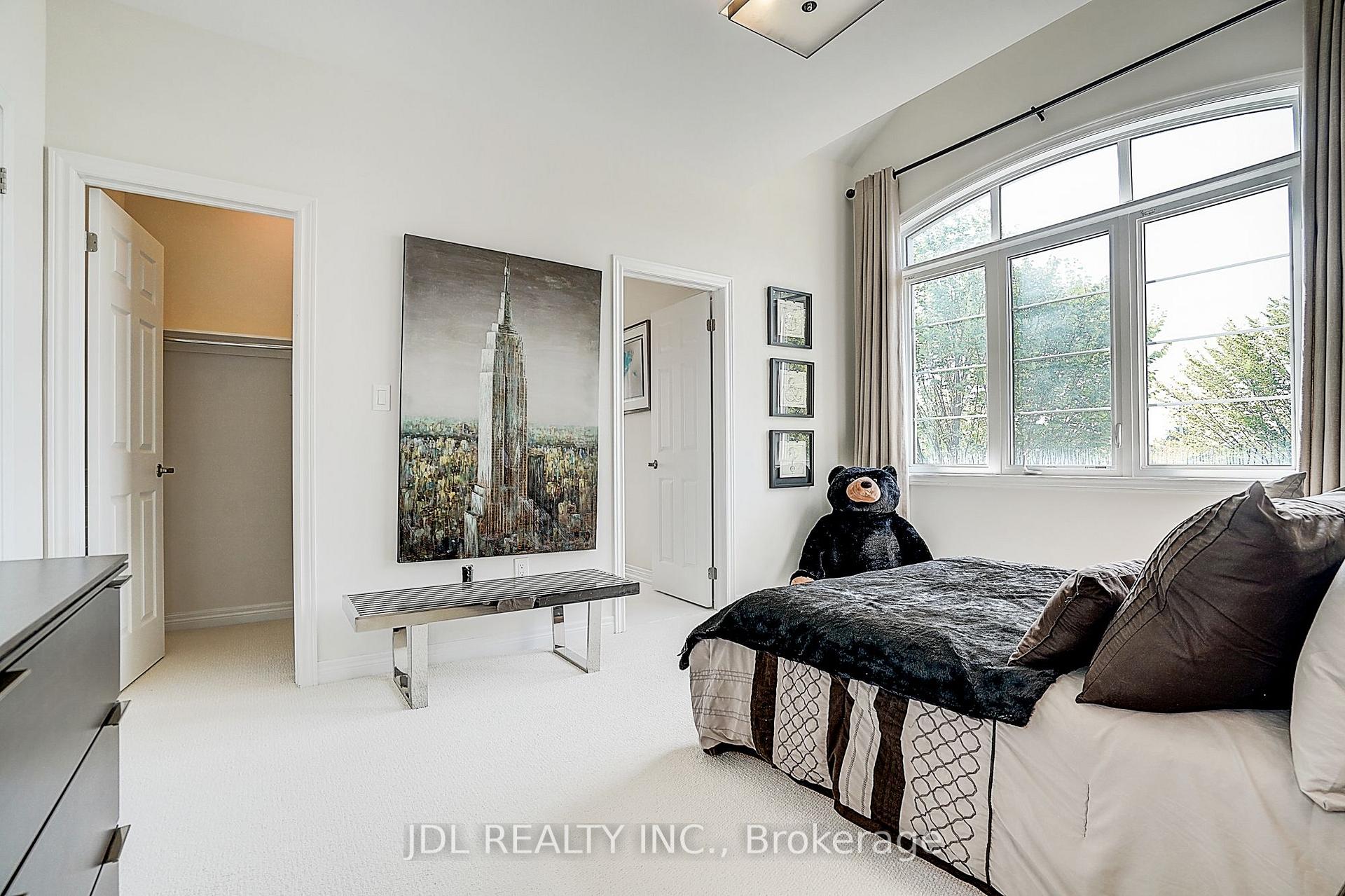 Photo 39 of 39 Jeffrey Nihda Crescent, Markham, Greensborough — HOMEH
