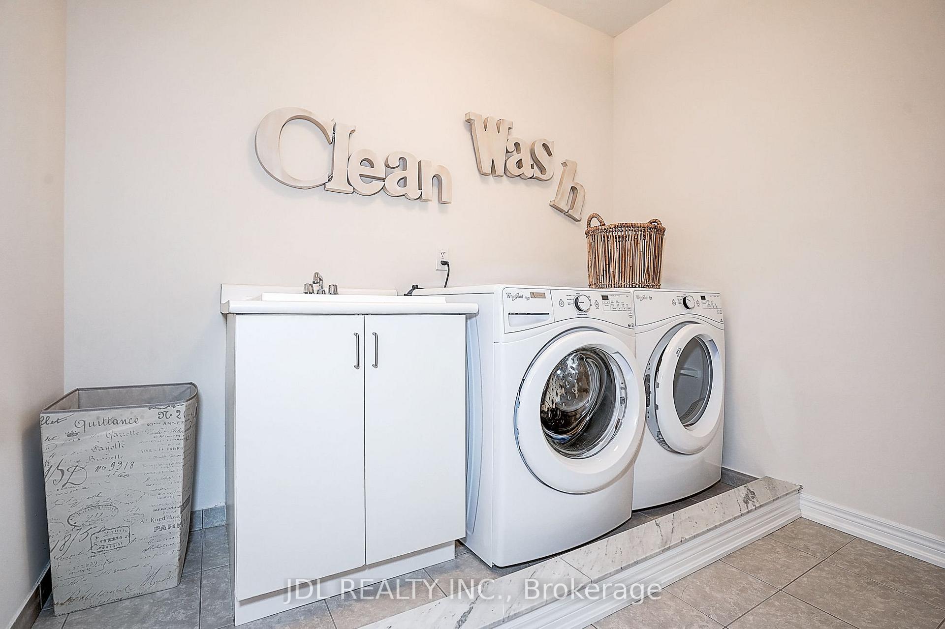 Photo 46 of 39 Jeffrey Nihda Crescent, Markham, Greensborough — HOMEH