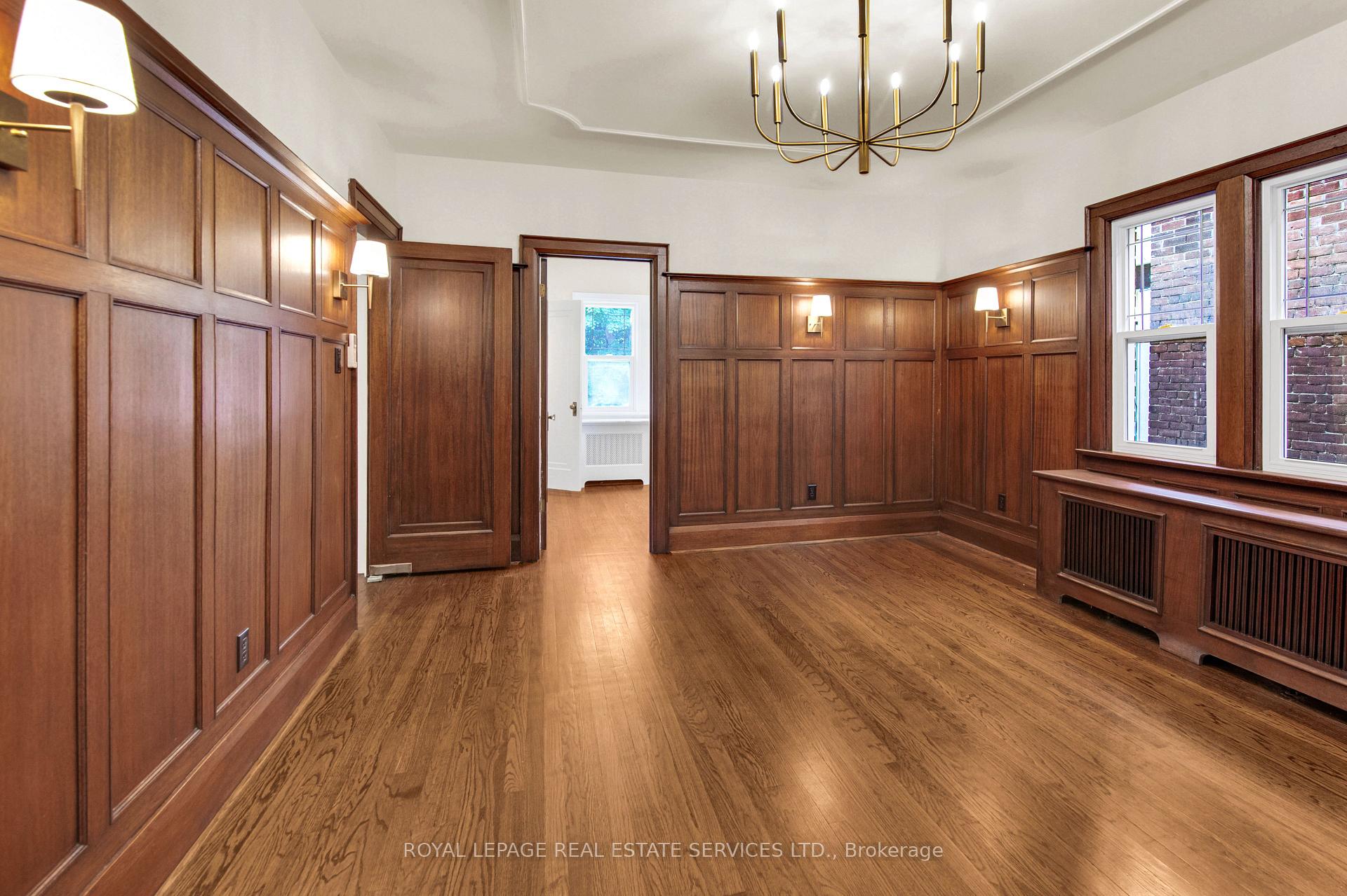 Photo 22 of Unit 2nd Floor, 113 Chaplin Crescent, Toronto, Forest Hill South — HOMEH