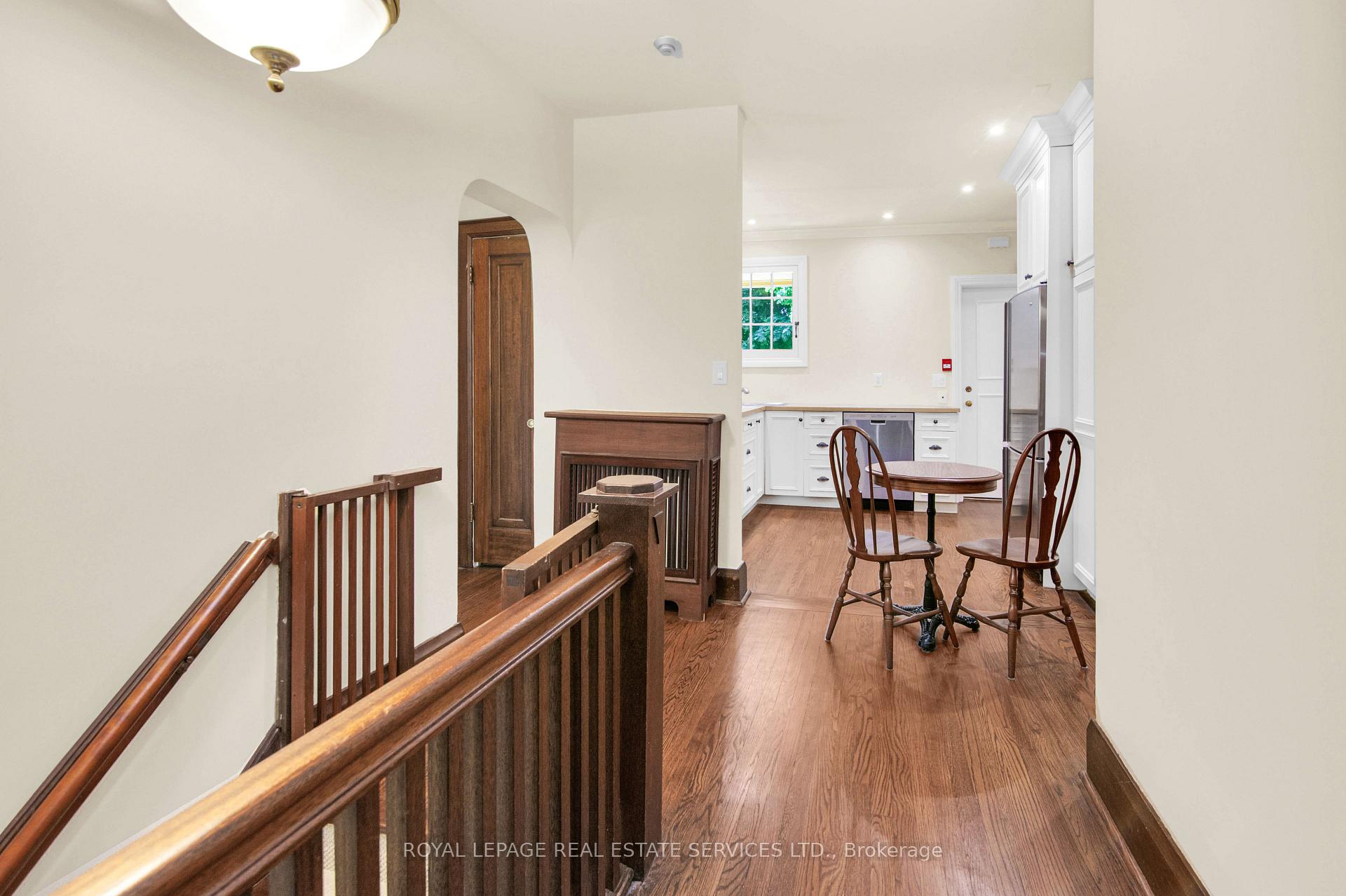 Photo 24 of Unit 2nd Floor, 113 Chaplin Crescent, Toronto, Forest Hill South — HOMEH