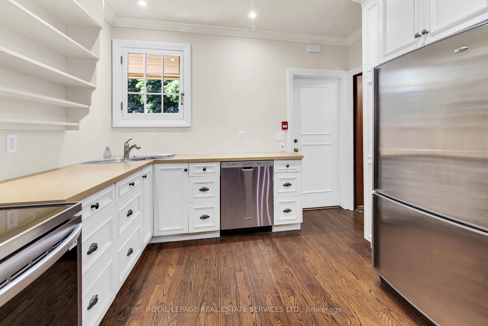 Photo 26 of Unit 2nd Floor, 113 Chaplin Crescent, Toronto, Forest Hill South — HOMEH