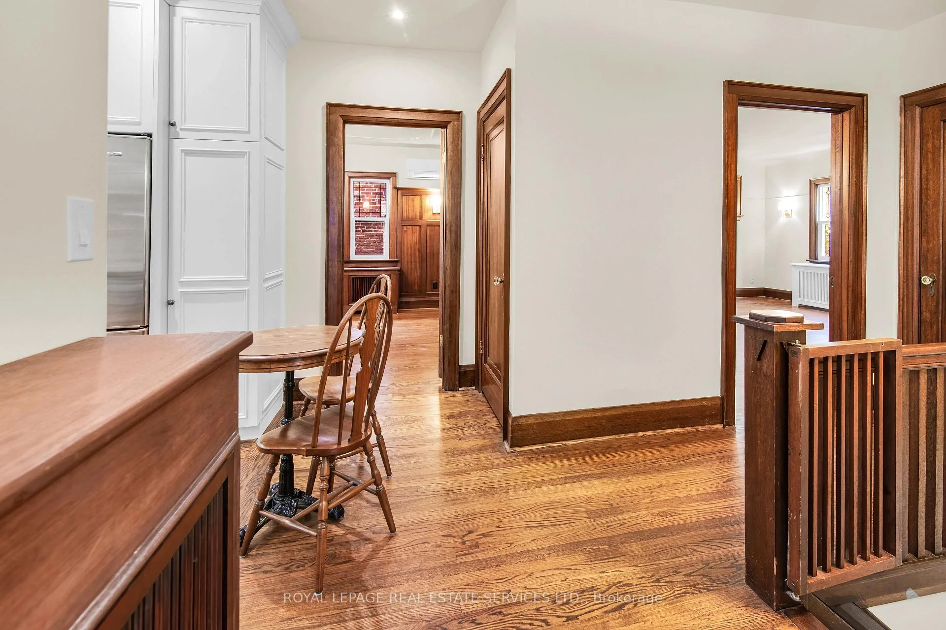 Photo 17 of Unit 2nd Floor, 113 Chaplin Crescent, Toronto, Forest Hill South — HOMEH