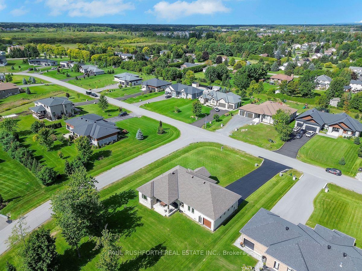 Photo 35 of 384 Shoreway Drive, Ottawa, Greely — HOMEH