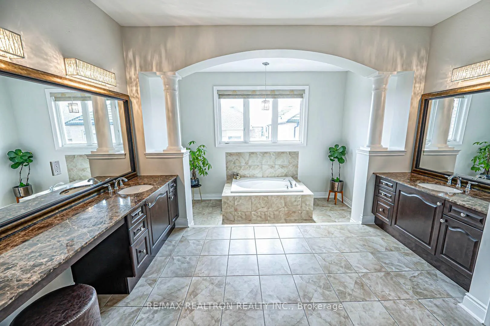 Photo 23 of 64 Gorman Avenue, Vaughan, Vellore Village — HOMEH