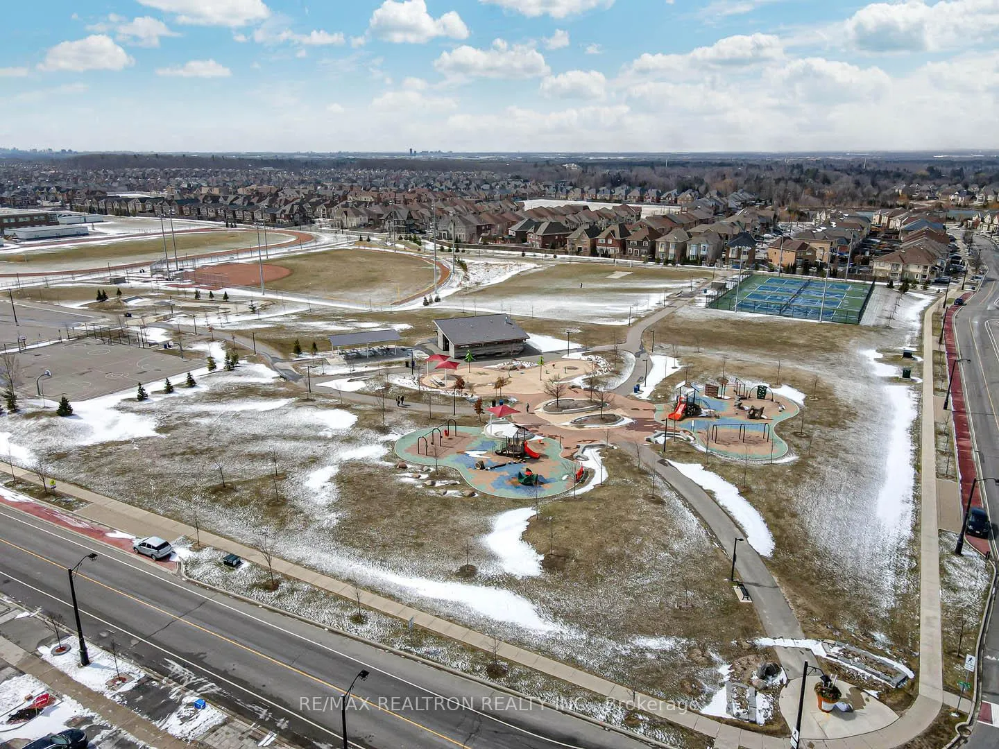 Photo 40 of 64 Gorman Avenue, Vaughan, Vellore Village — HOMEH