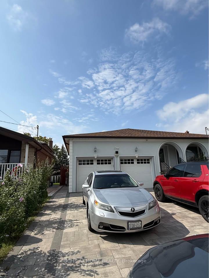 Photo 1 of 2468 Hensall Street, Mississauga, Cooksville — HOMEH