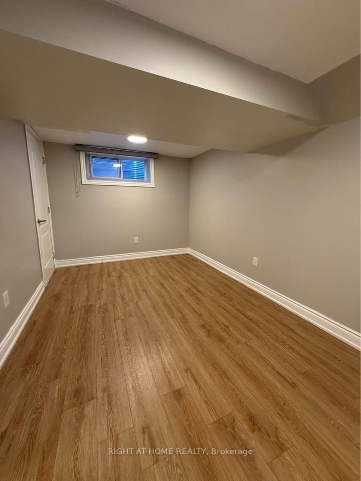 Photo 8 of 2468 Hensall Street, Mississauga, Cooksville — HOMEH