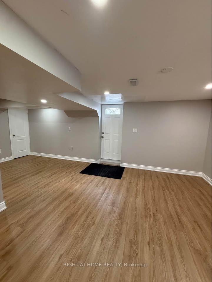 Photo 14 of 2468 Hensall Street, Mississauga, Cooksville — HOMEH