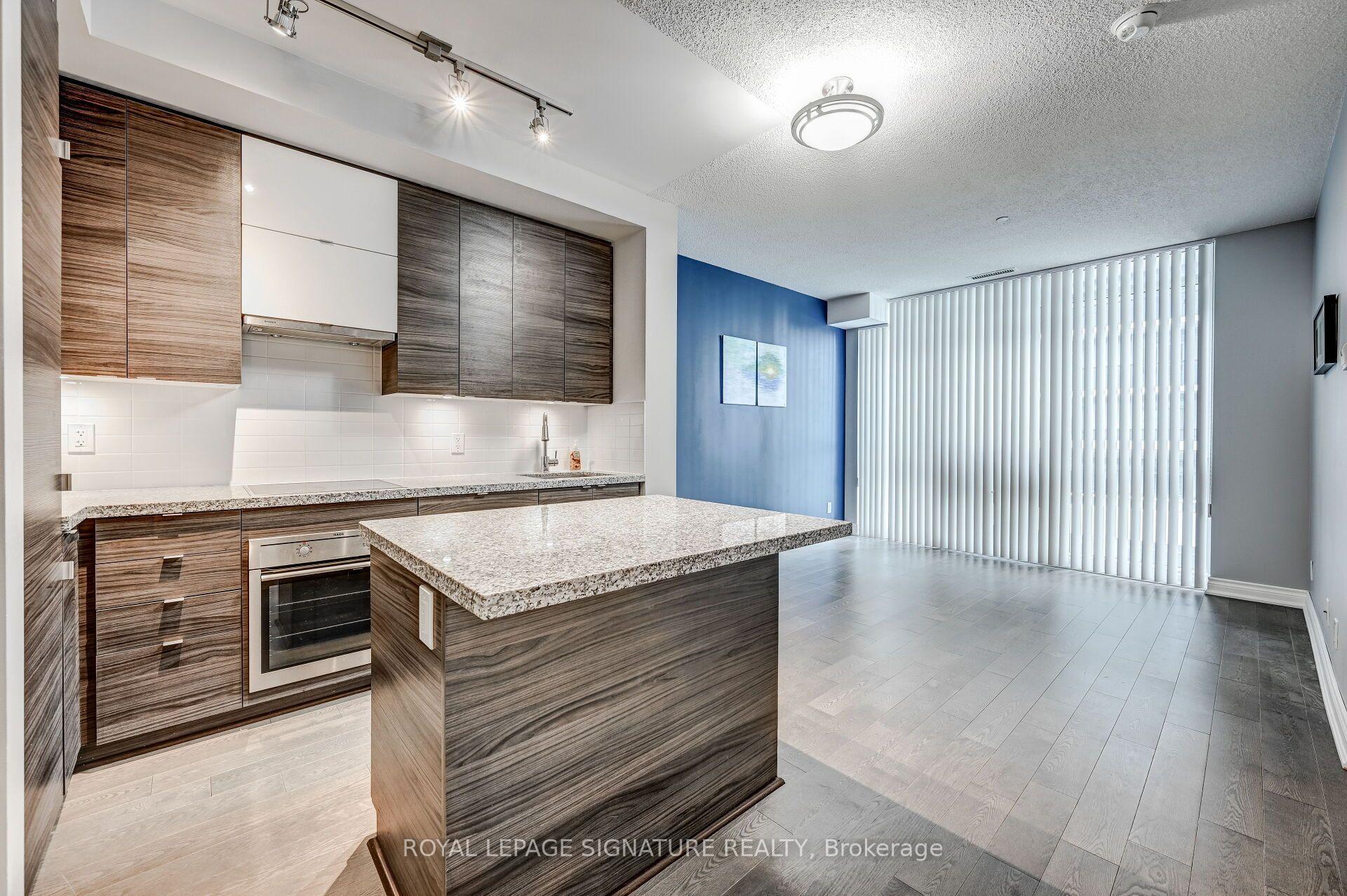 Photo 4 of Unit 710, 59 Annie Craig Drive, Etobicoke, Mimico — HOMEH