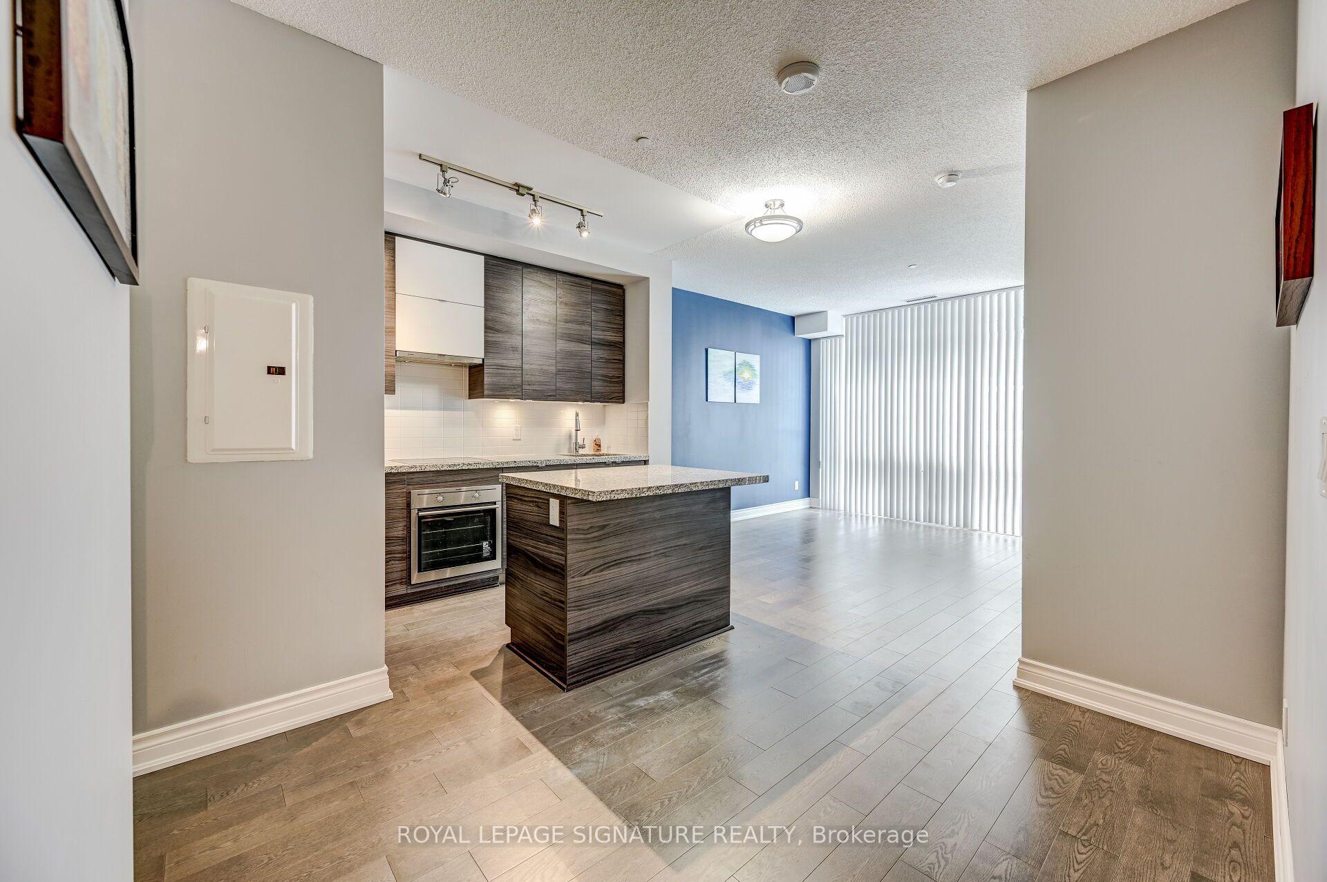 Photo 5 of Unit 710, 59 Annie Craig Drive, Etobicoke, Mimico — HOMEH