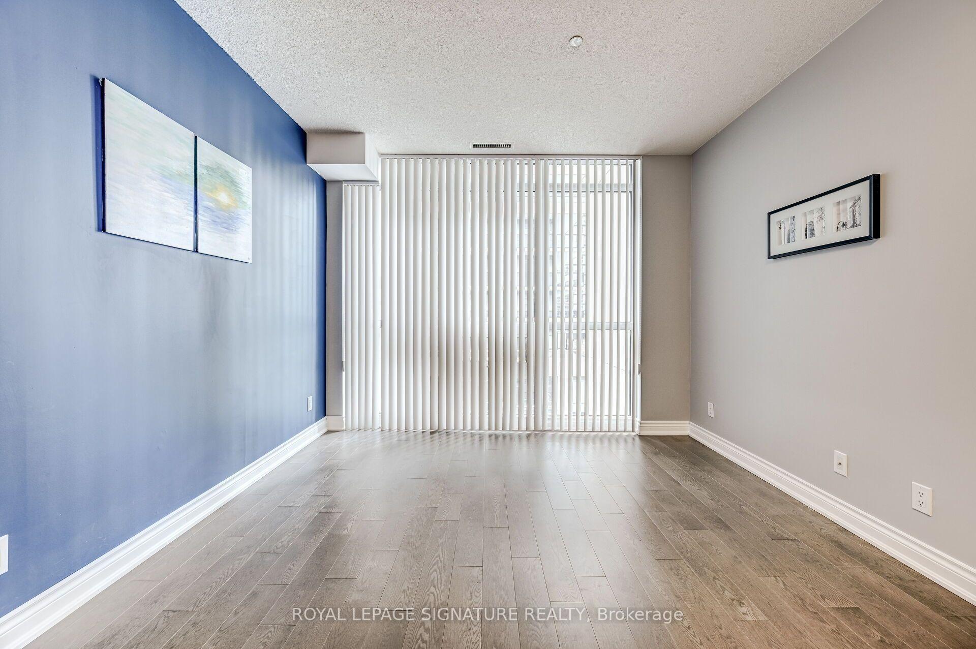 Photo 6 of Unit 710, 59 Annie Craig Drive, Etobicoke, Mimico — HOMEH