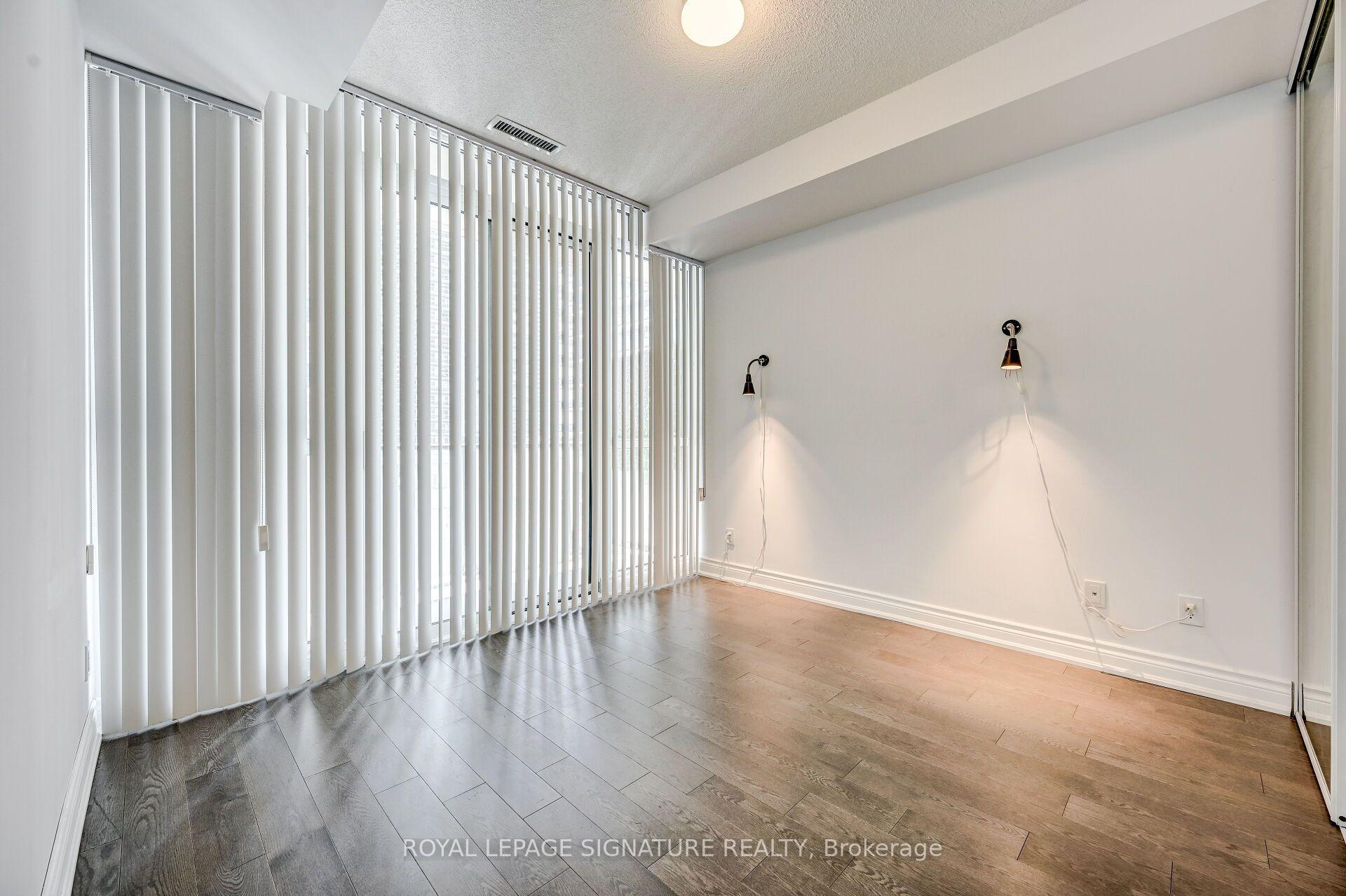 Photo 13 of Unit 710, 59 Annie Craig Drive, Etobicoke, Mimico — HOMEH