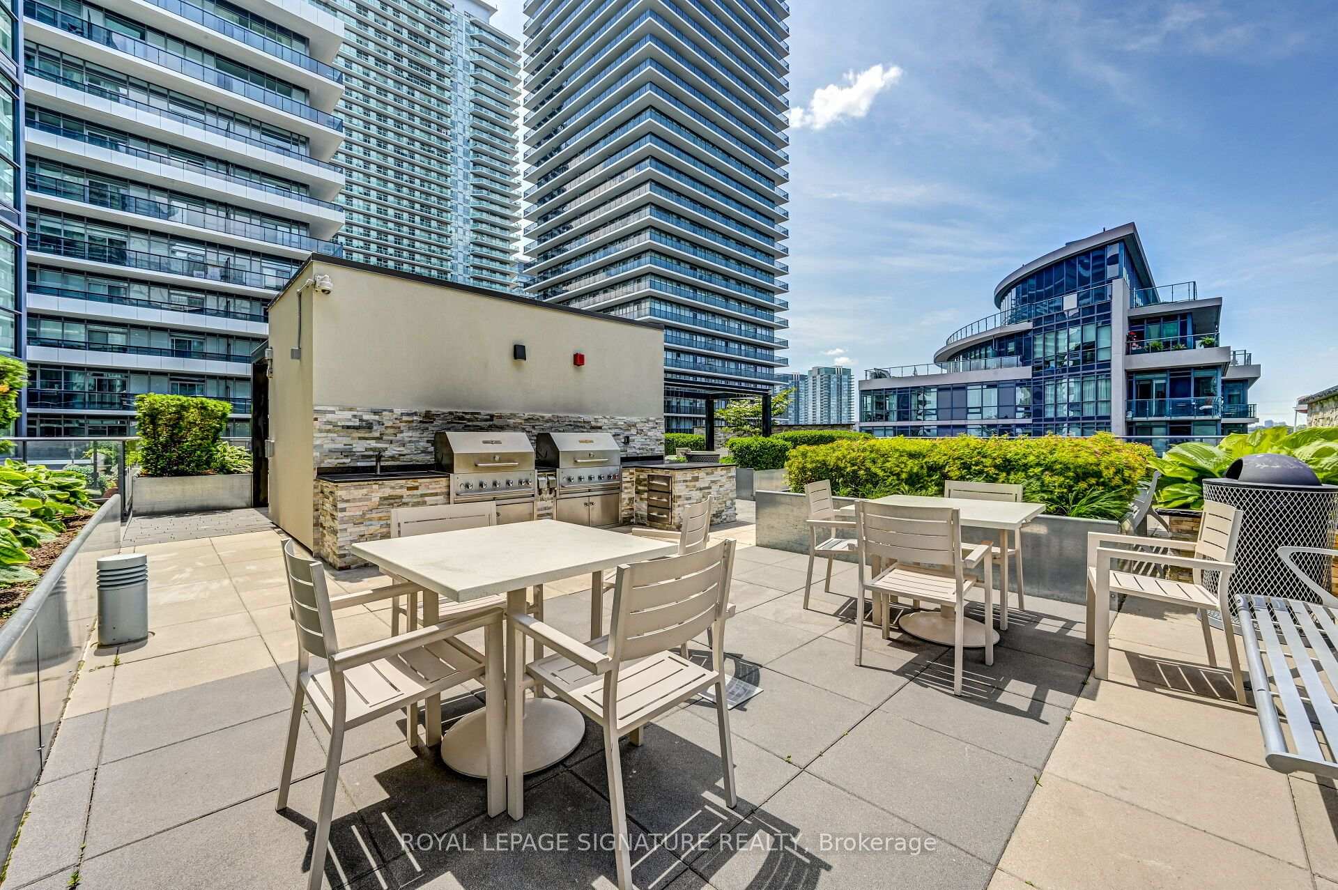 Photo 20 of Unit 710, 59 Annie Craig Drive, Etobicoke, Mimico — HOMEH
