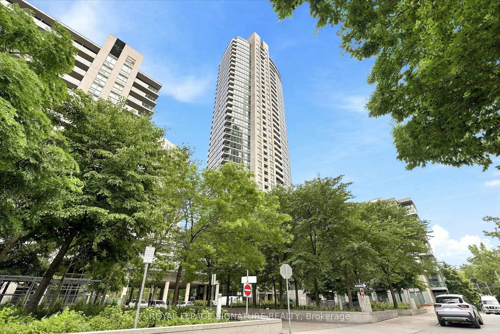 Photo 33 of Unit 711, 215 Fort York Boulevard, Toronto, Niagara — HOMEH