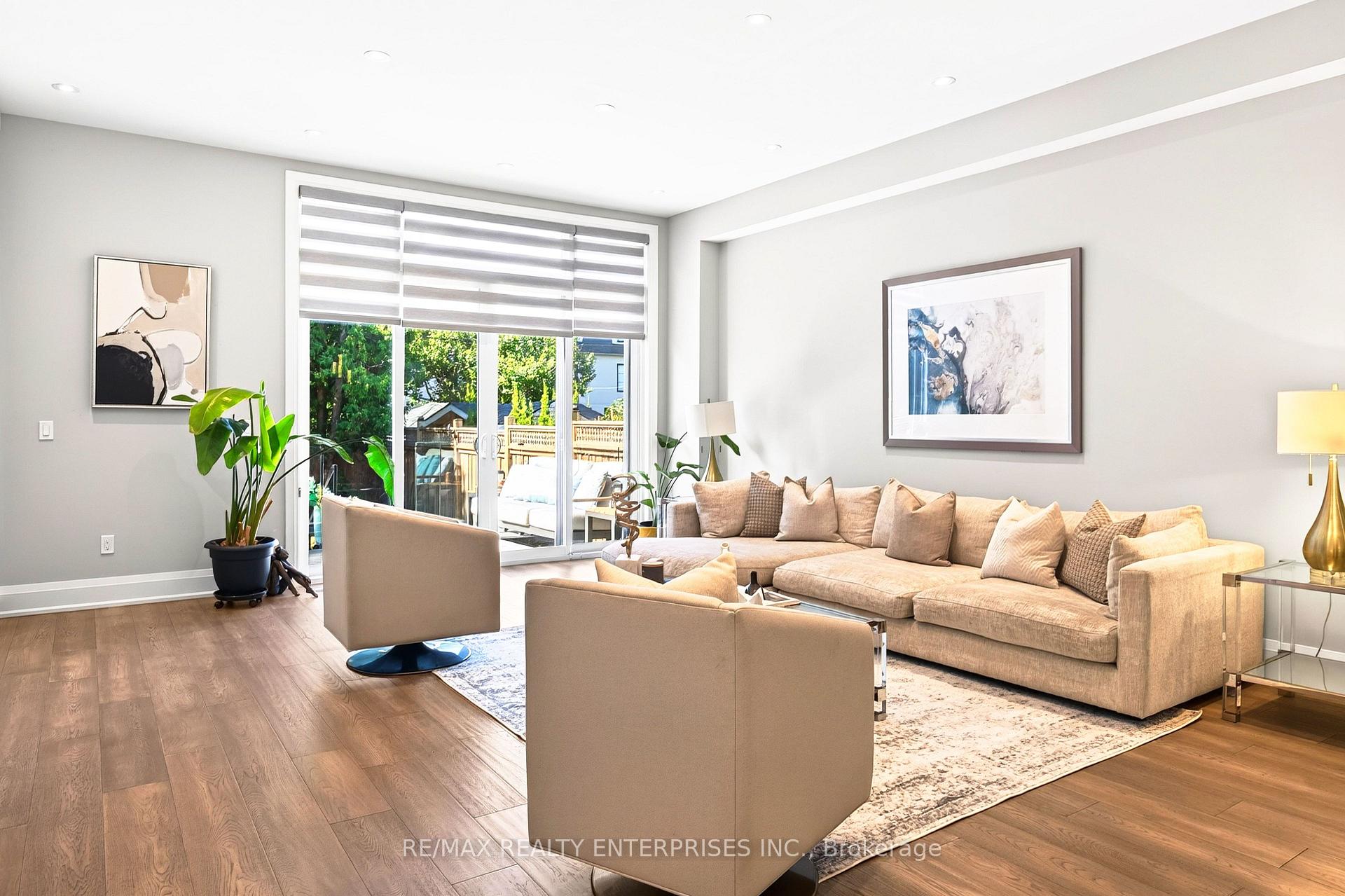 Photo 14 of 36B Pine Avenue, Mississauga, Port Credit — HOMEH