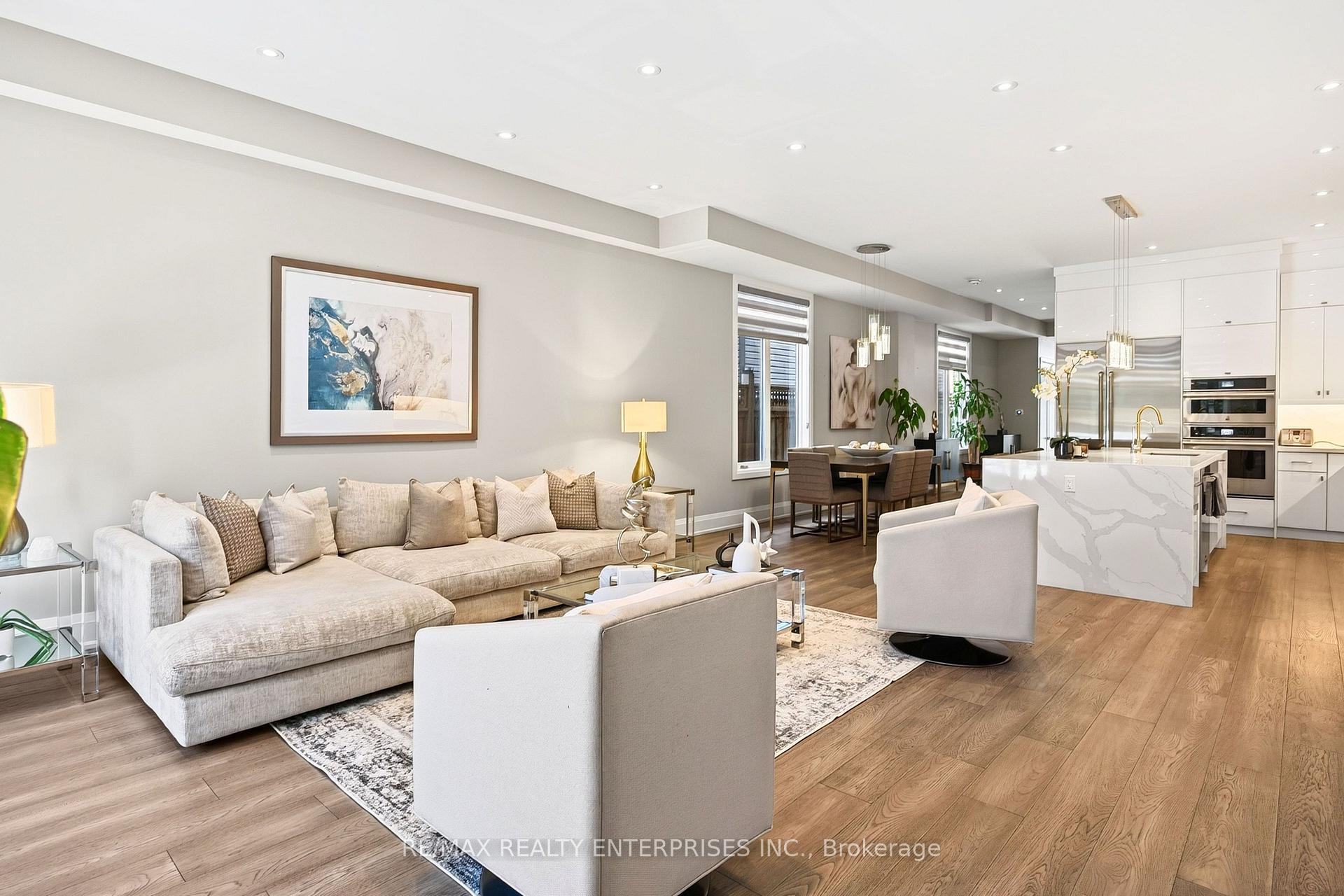Photo 17 of 36B Pine Avenue, Mississauga, Port Credit — HOMEH