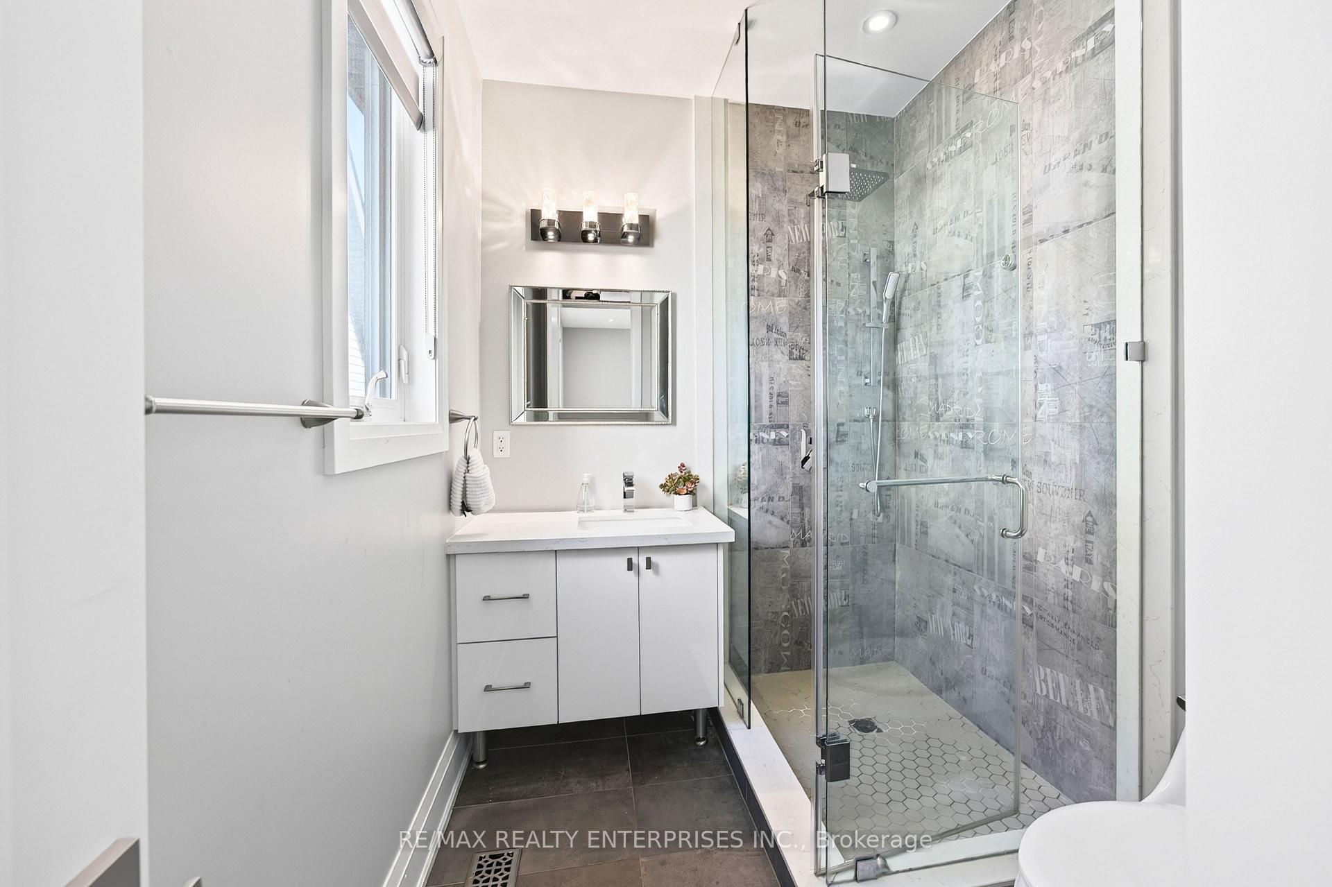 Photo 25 of 36B Pine Avenue, Mississauga, Port Credit — HOMEH