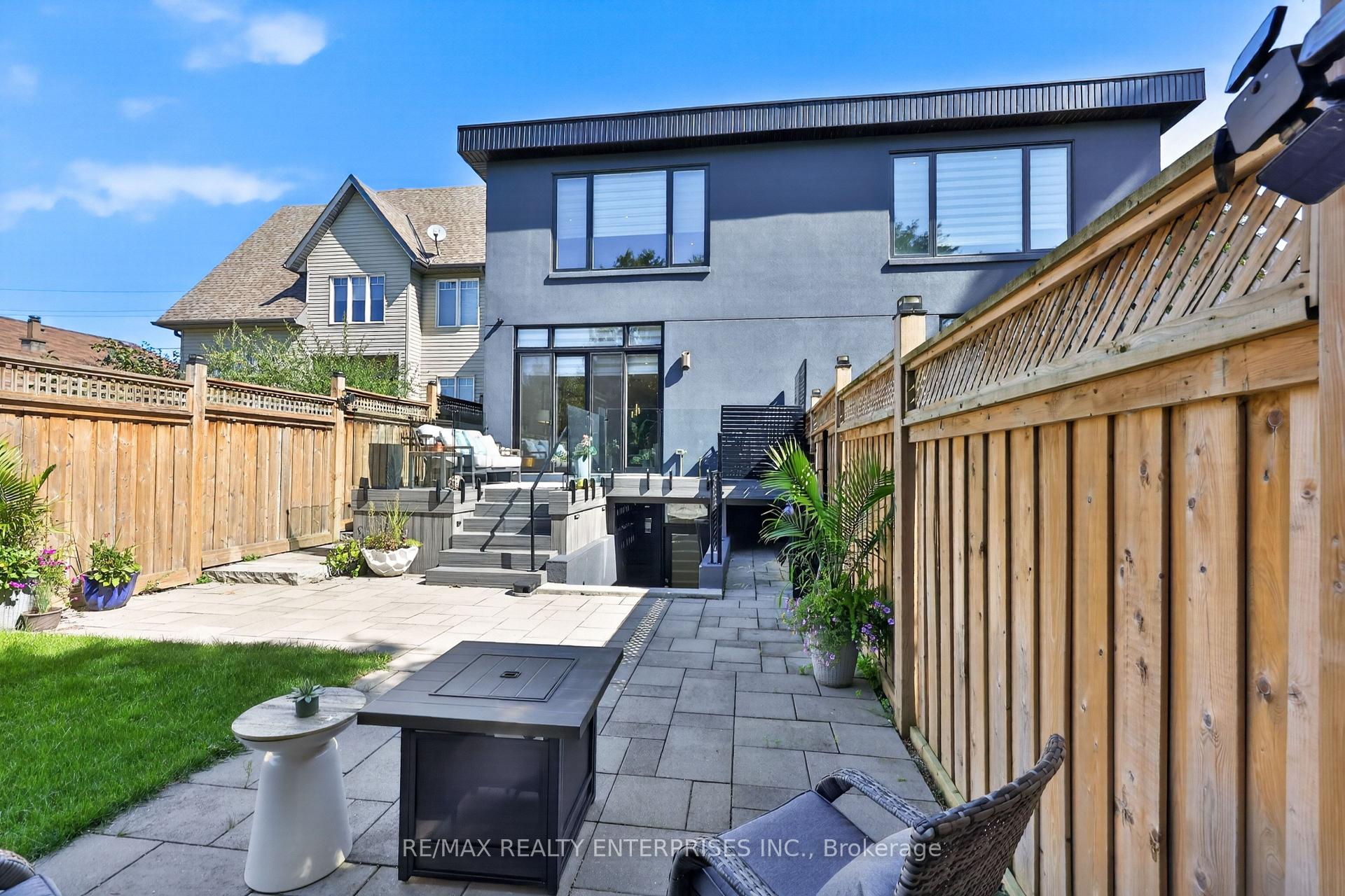 Photo 39 of 36B Pine Avenue, Mississauga, Port Credit — HOMEH