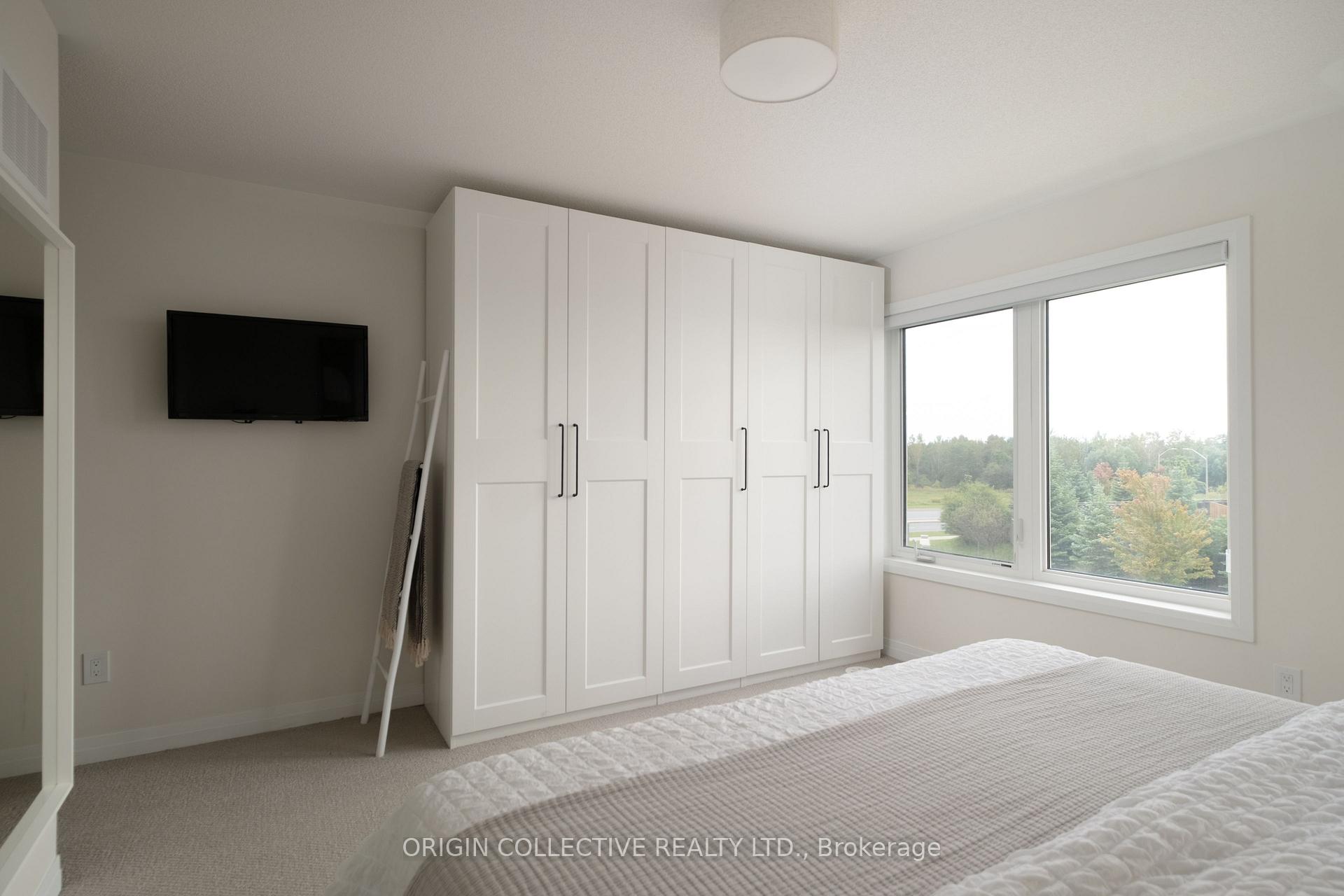 Photo 20 of 45 Carneros Way N, Markham, Cedar Grove — HOMEH