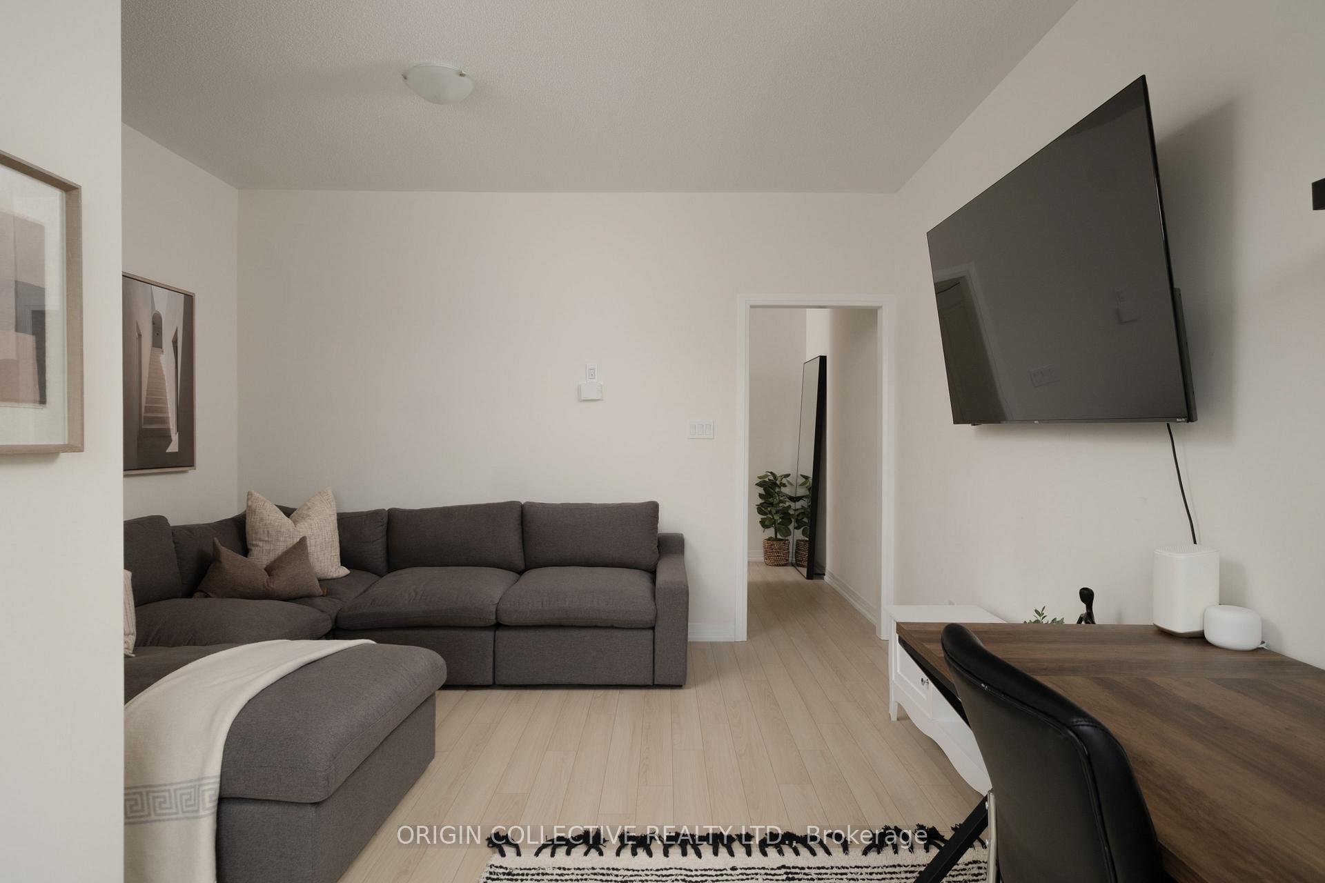 Photo 36 of 45 Carneros Way N, Markham, Cedar Grove — HOMEH