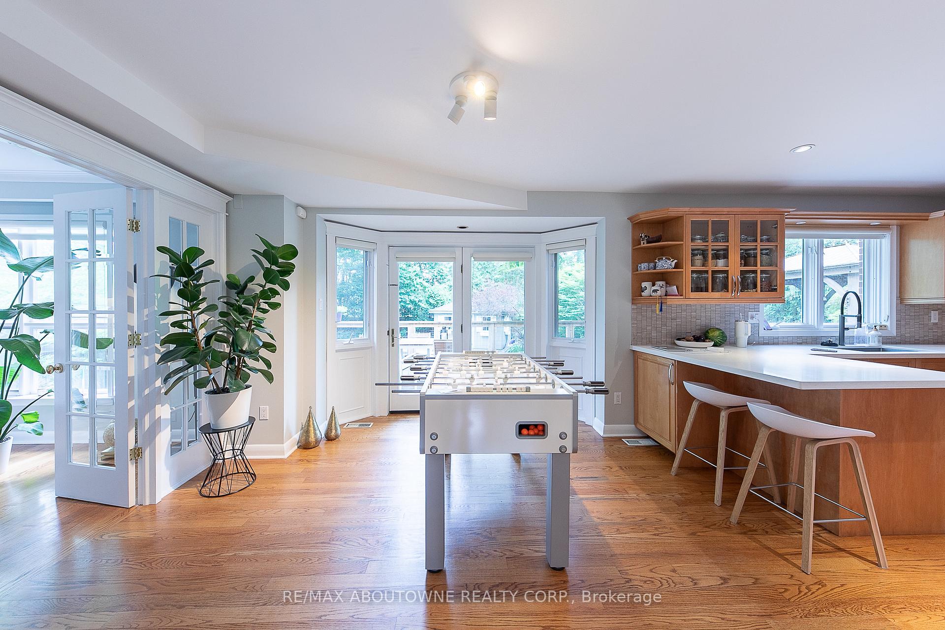 Photo 11 of 1290 Braeside Drive, Oakville, Morrison — HOMEH