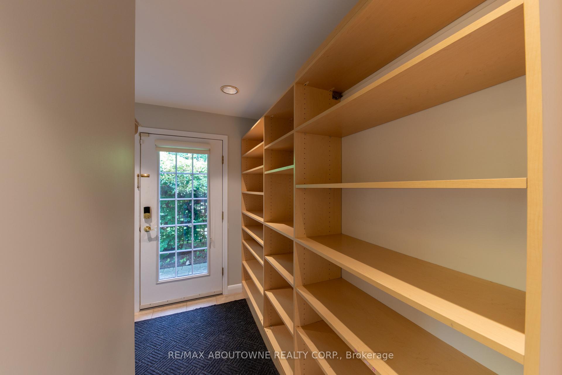 Photo 16 of 1290 Braeside Drive, Oakville, Morrison — HOMEH