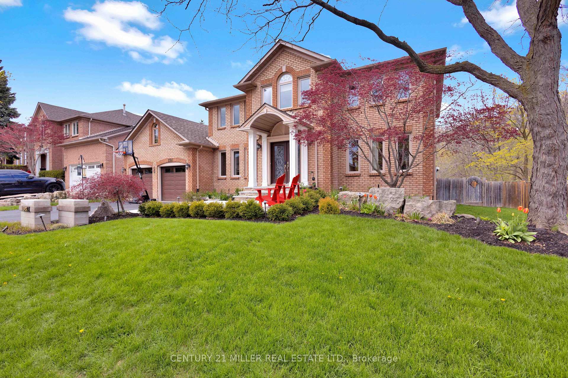 Photo 3 of 1398 Winterberry Drive, Burlington, Tyandaga — HOMEH