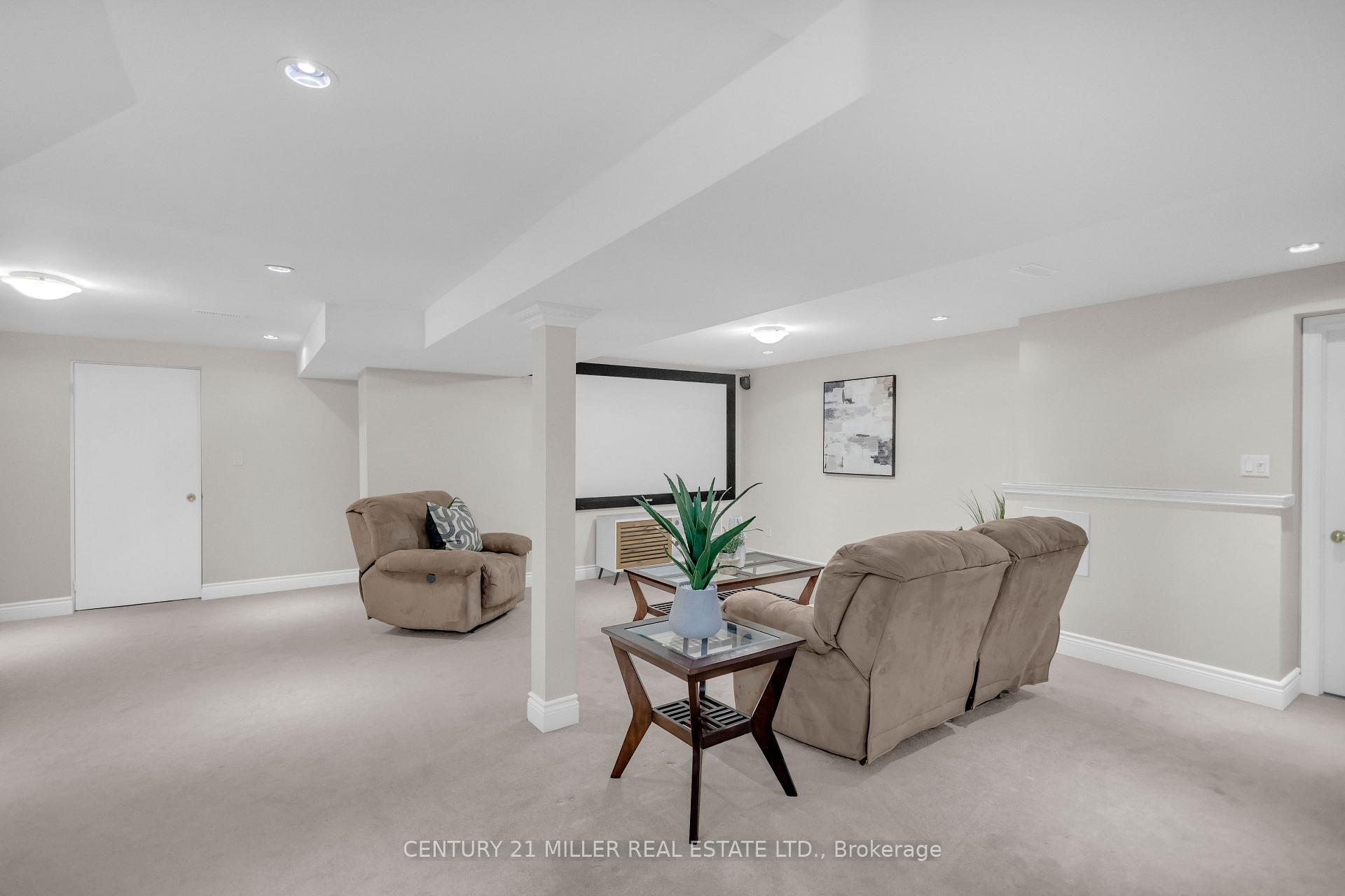 Photo 35 of 1398 Winterberry Drive, Burlington, Tyandaga — HOMEH