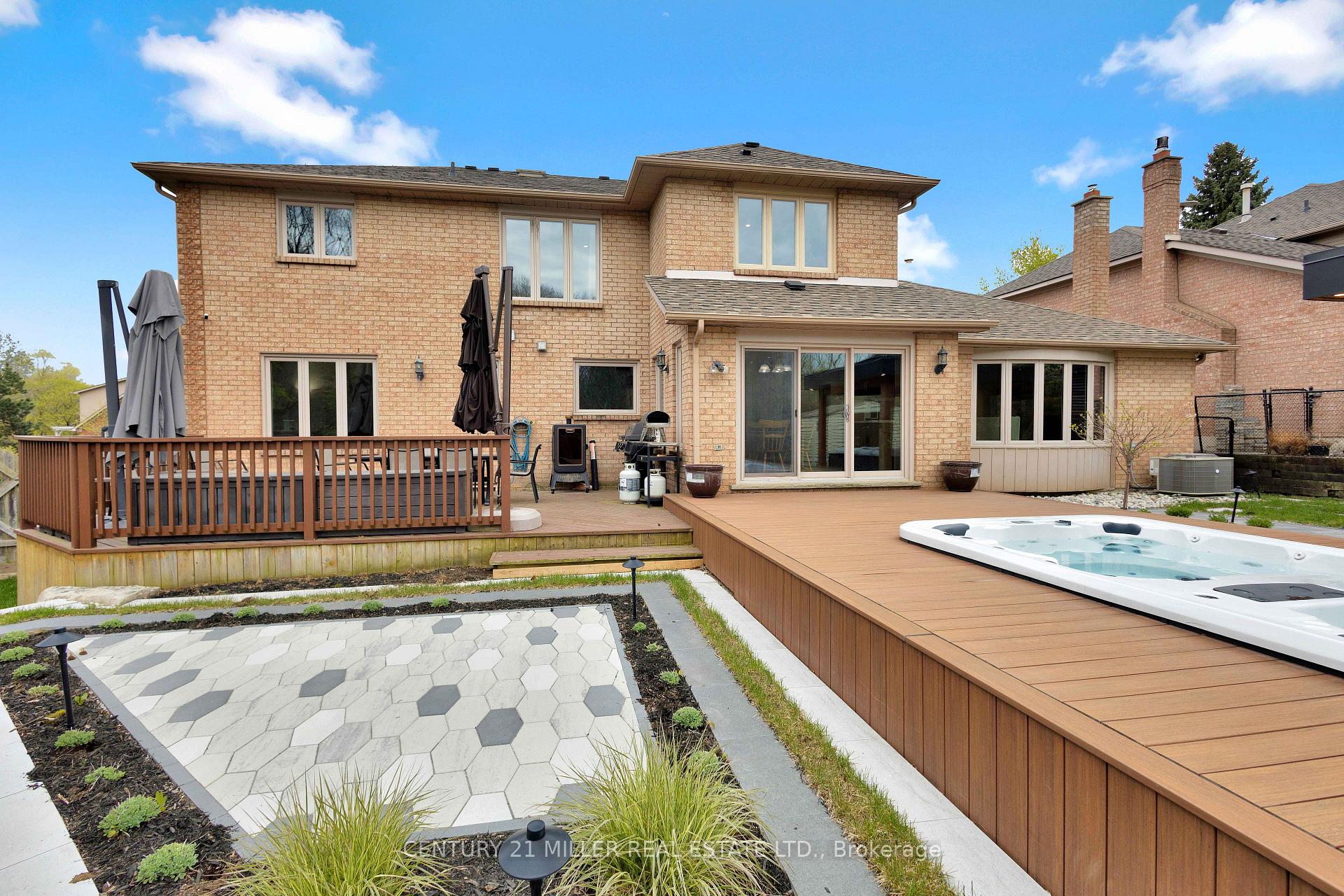 Photo 43 of 1398 Winterberry Drive, Burlington, Tyandaga — HOMEH