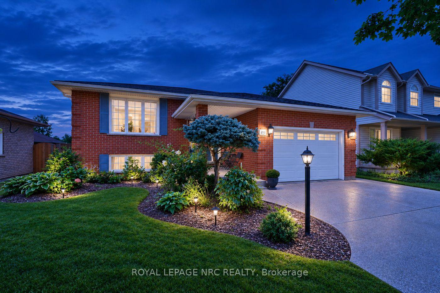 Photo of 39 West Farmington Drive