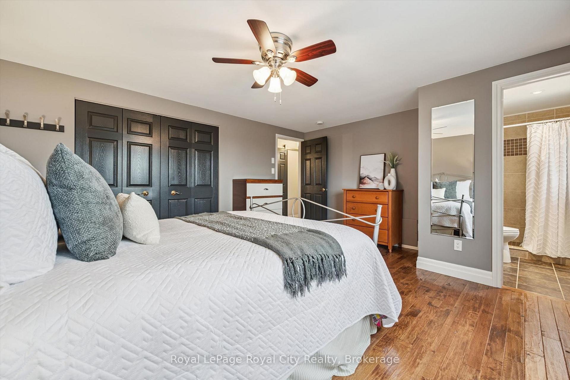 Photo 21 of 32 Thornhill Drive, Guelph, Willow West/Sugarbush/West Acres — HOMEH