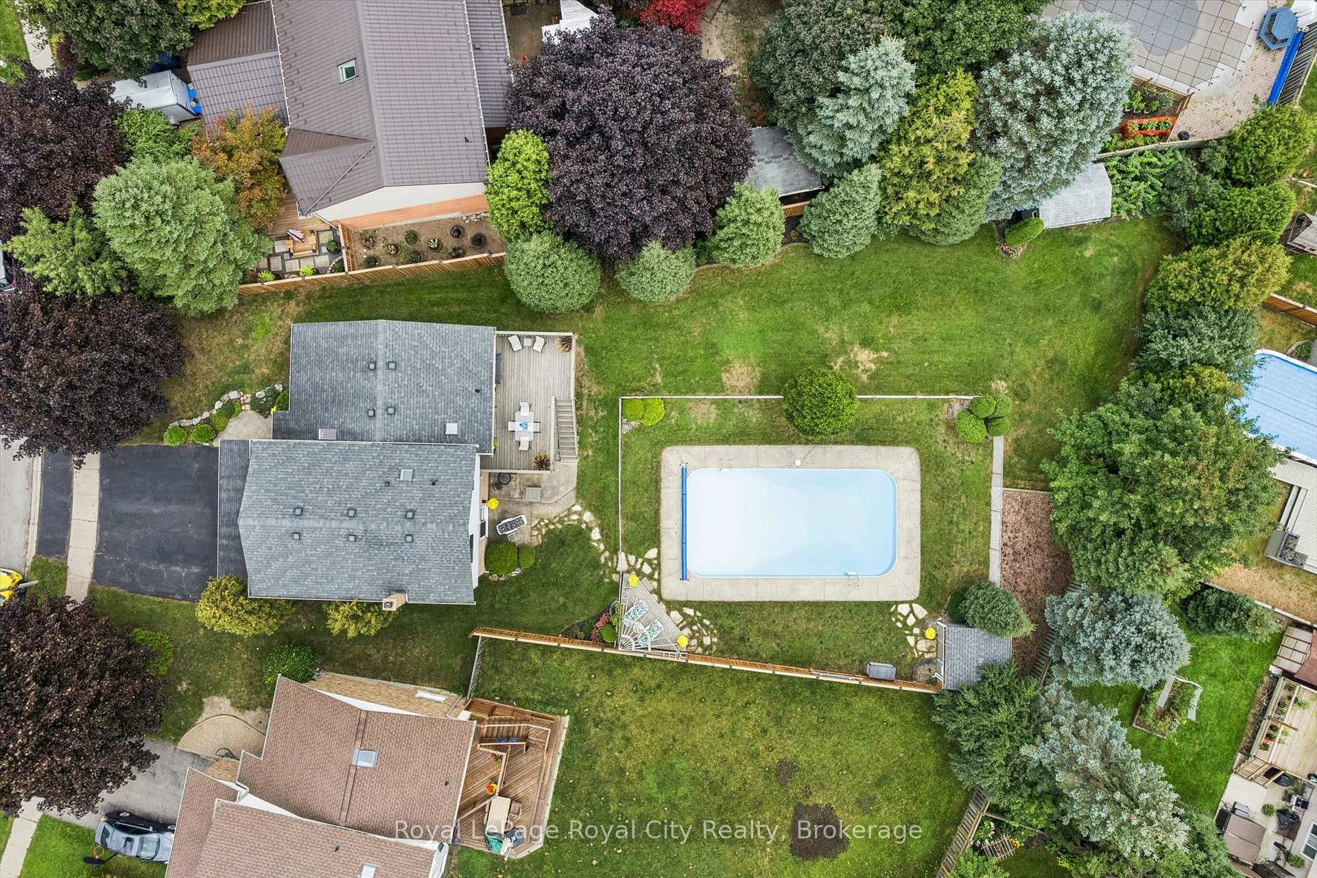 Photo 40 of 32 Thornhill Drive, Guelph, Willow West/Sugarbush/West Acres — HOMEH